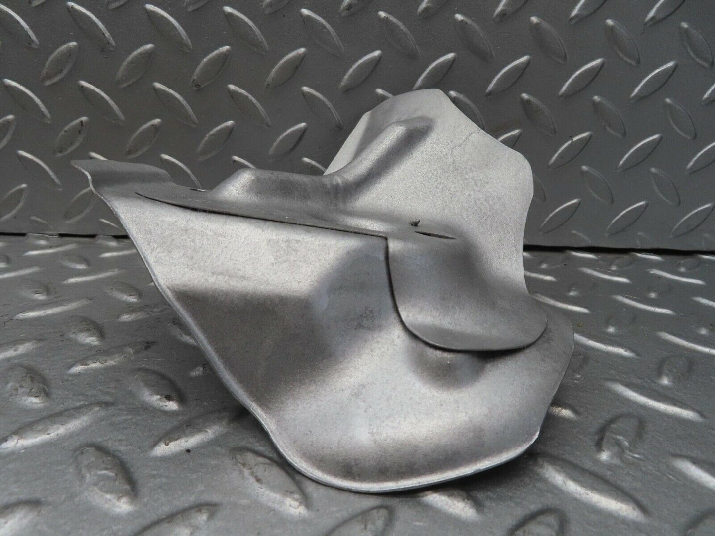 13421 Mercedes-Benz W220 S430 Engine Mount Heat Shield Left Right 2202400145