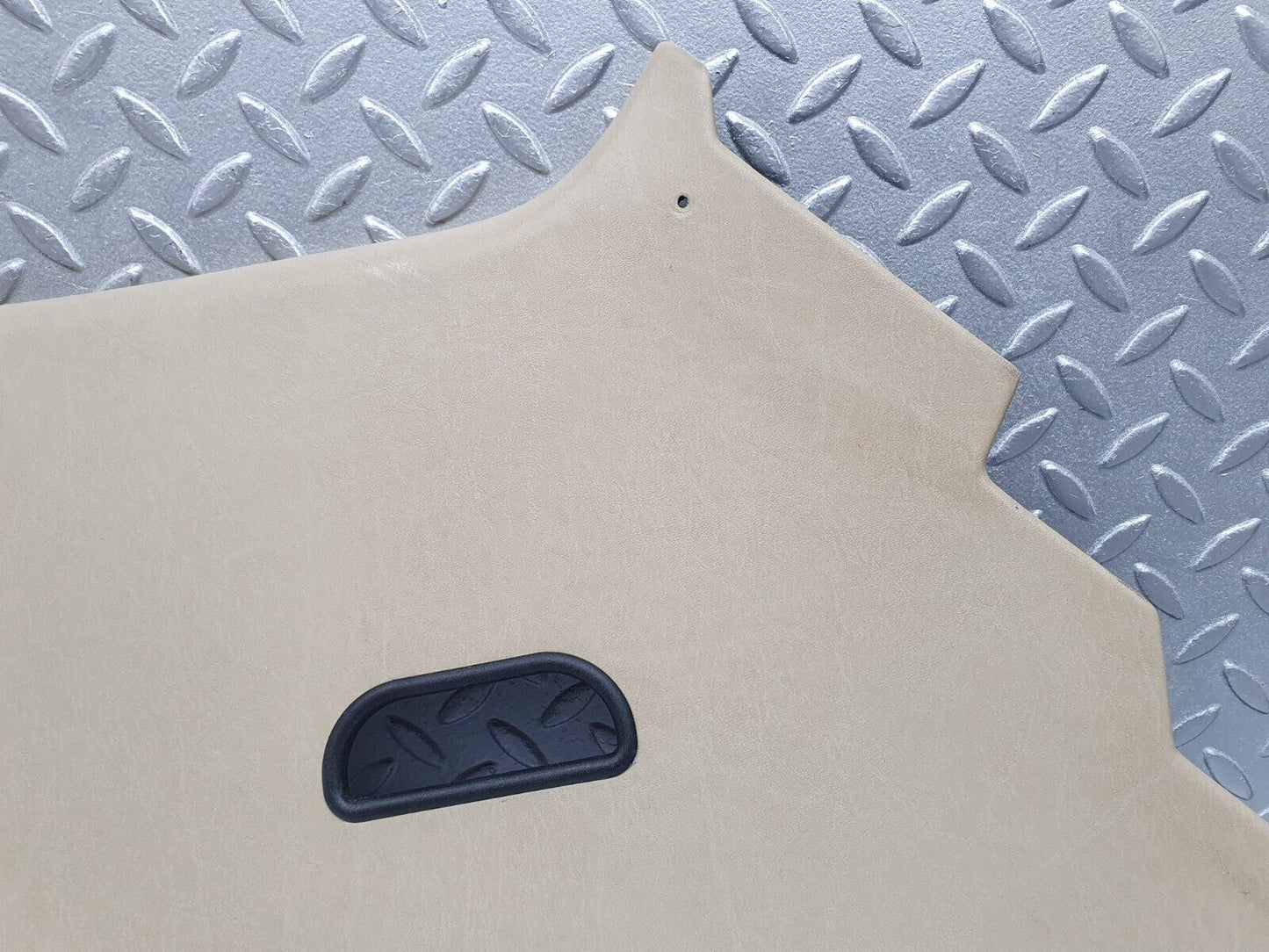 41000 Mercedes-Benz W126 300SE C Pillar Cover Left Side Beige 1266950344