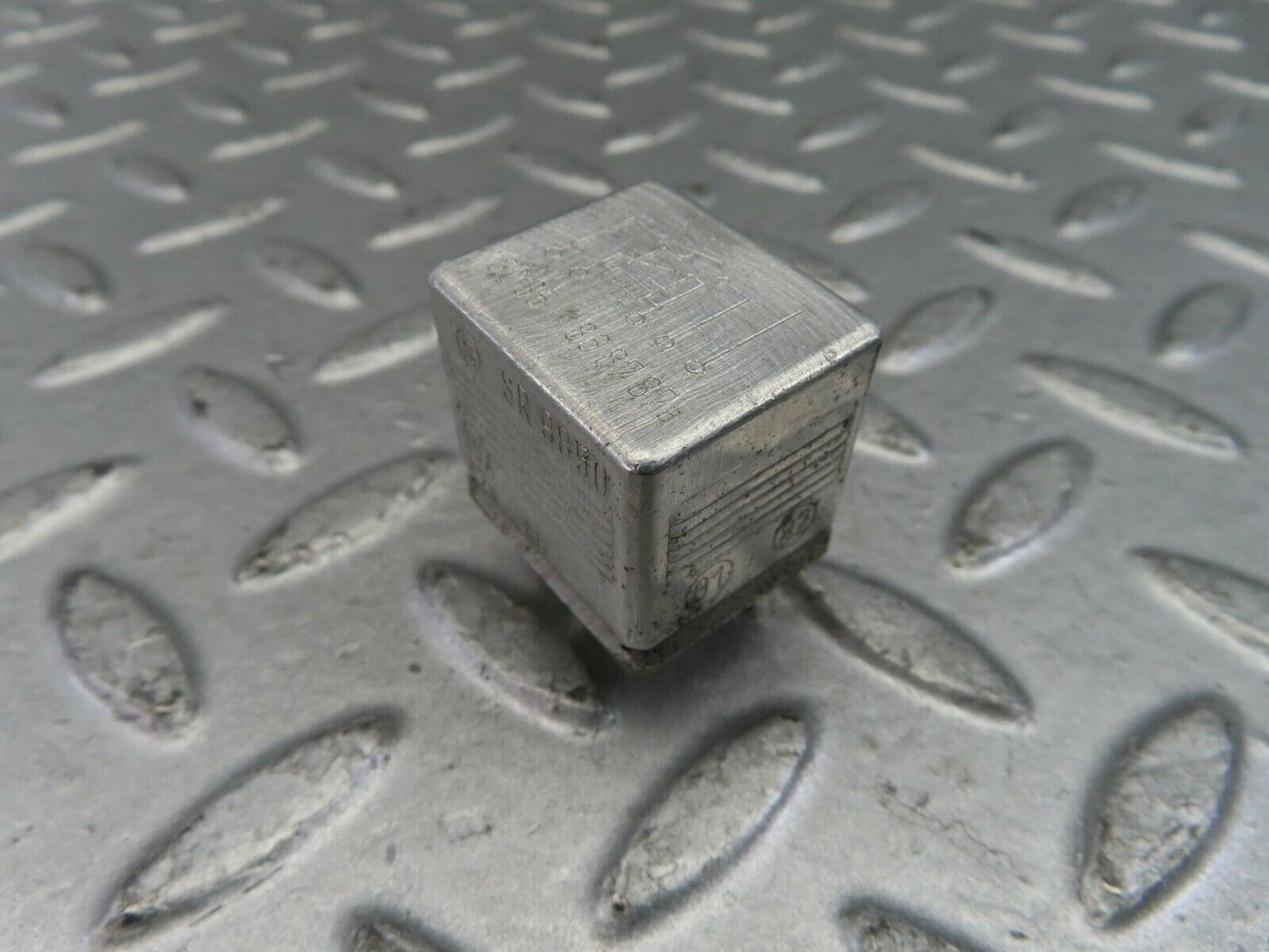 9717 Mercedes-Benz C123 280CE Coupe Multi Purpose Relay 0015420219