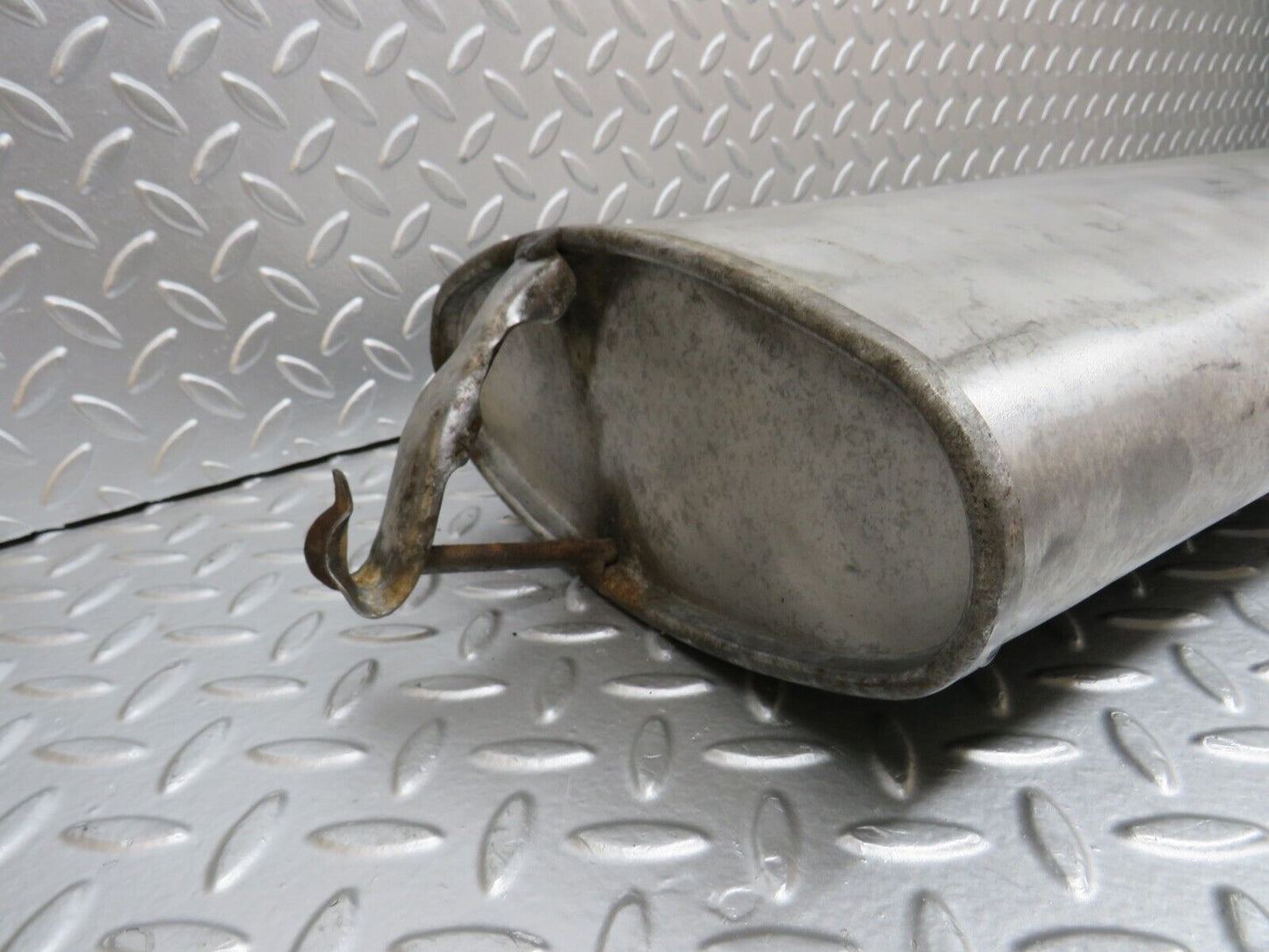 31317 Mercedes-Benz S124 220TE Wagon Exhaust Rear Silencer 1333 000047