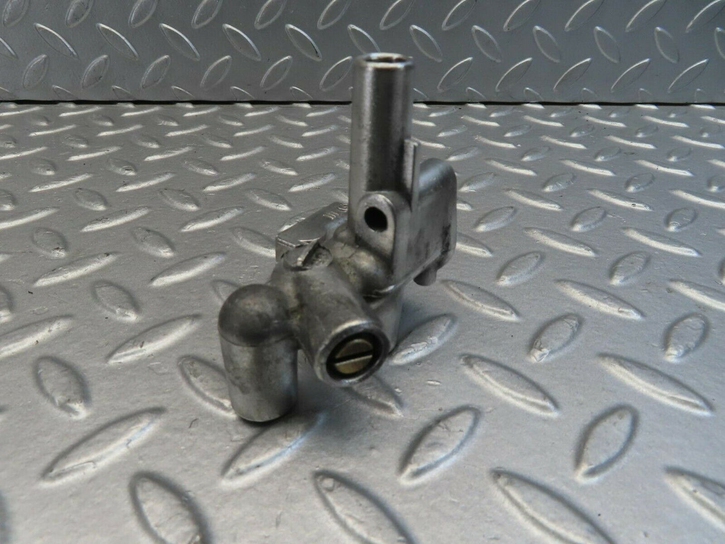 11515 Mercedes-Benz C123 230CE Coupe Idle Control Valve 1020941212
