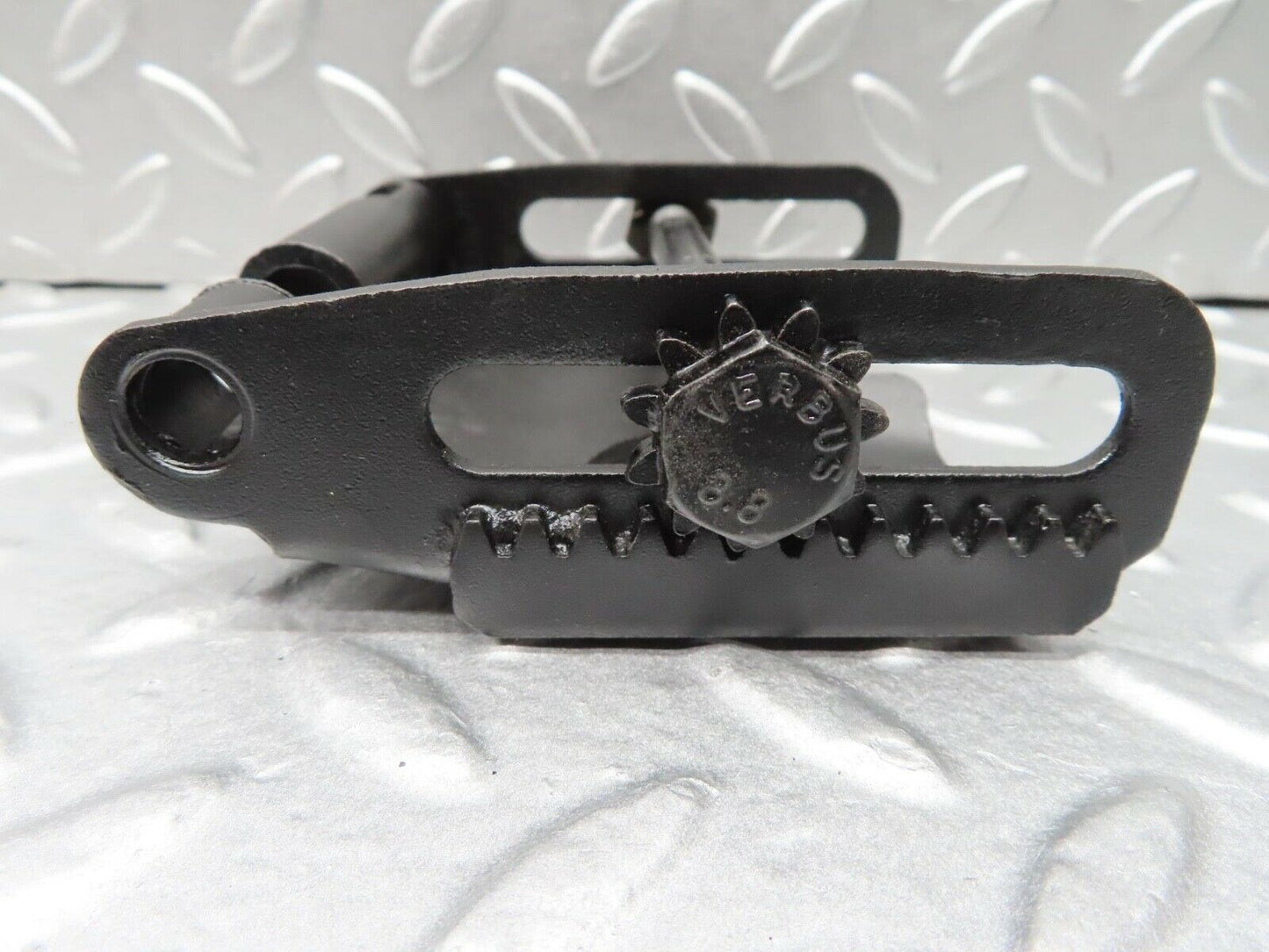 14074 Mercedes-Benz C107 280SLC Alternator Generator Bracket