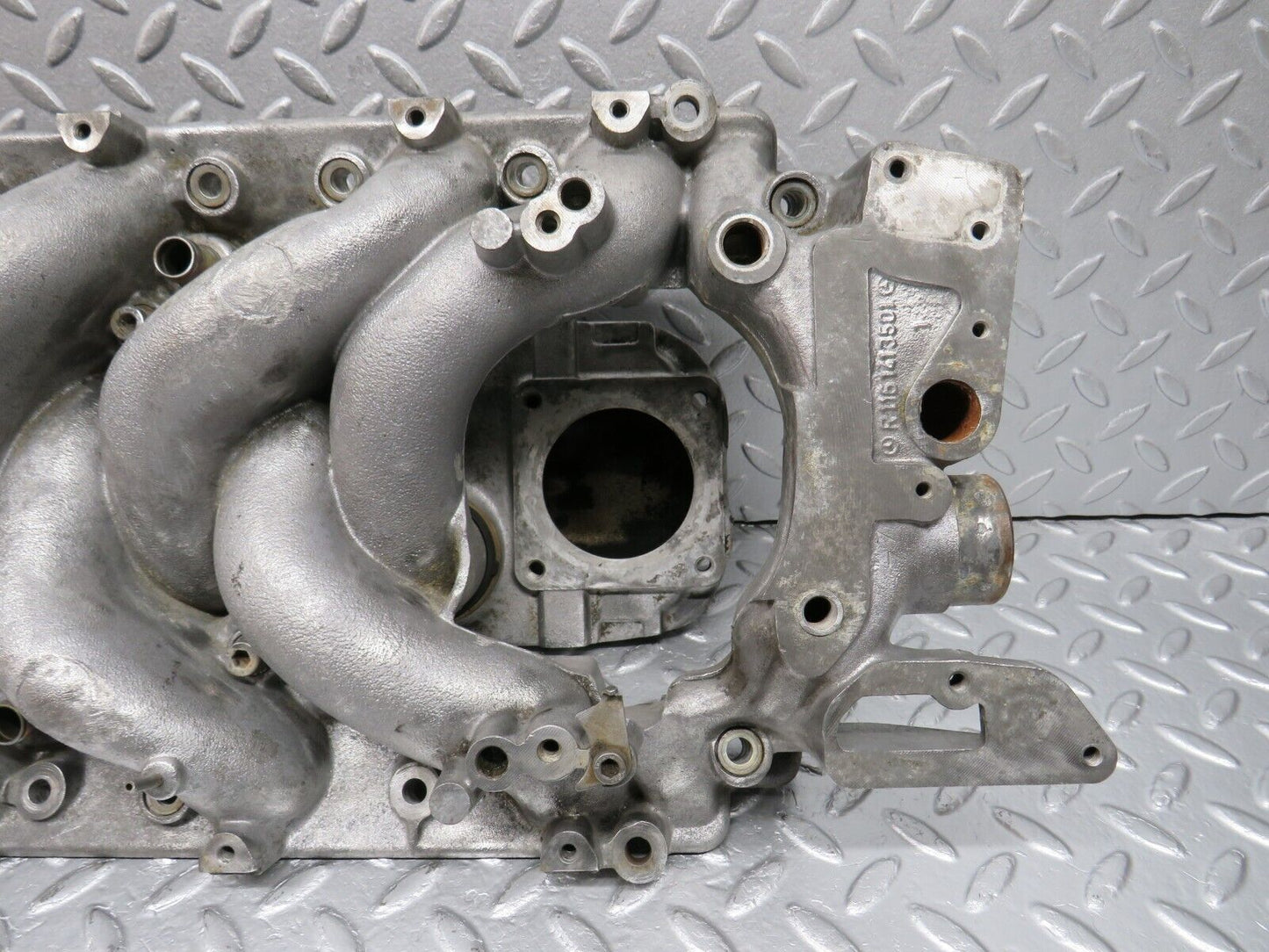 39896 Mercedes-Benz R107 350SL Air Intake Manifold 1161413501 1171412201