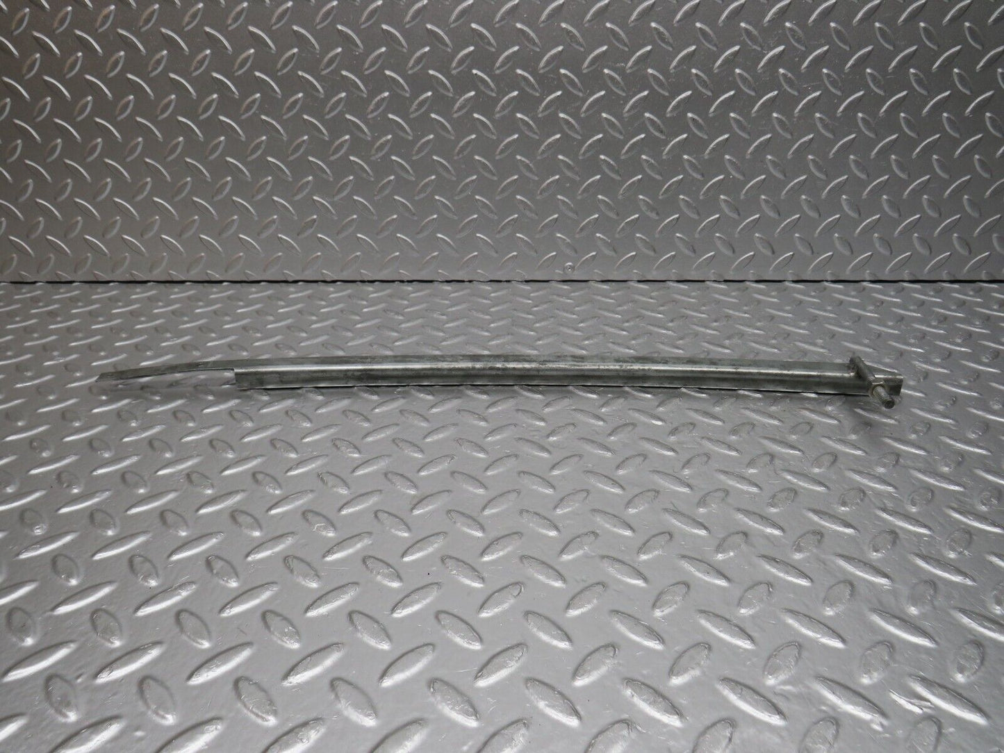 0702 Mercedes-Benz C107 350SLC Coupe Door Window Channel Front Left