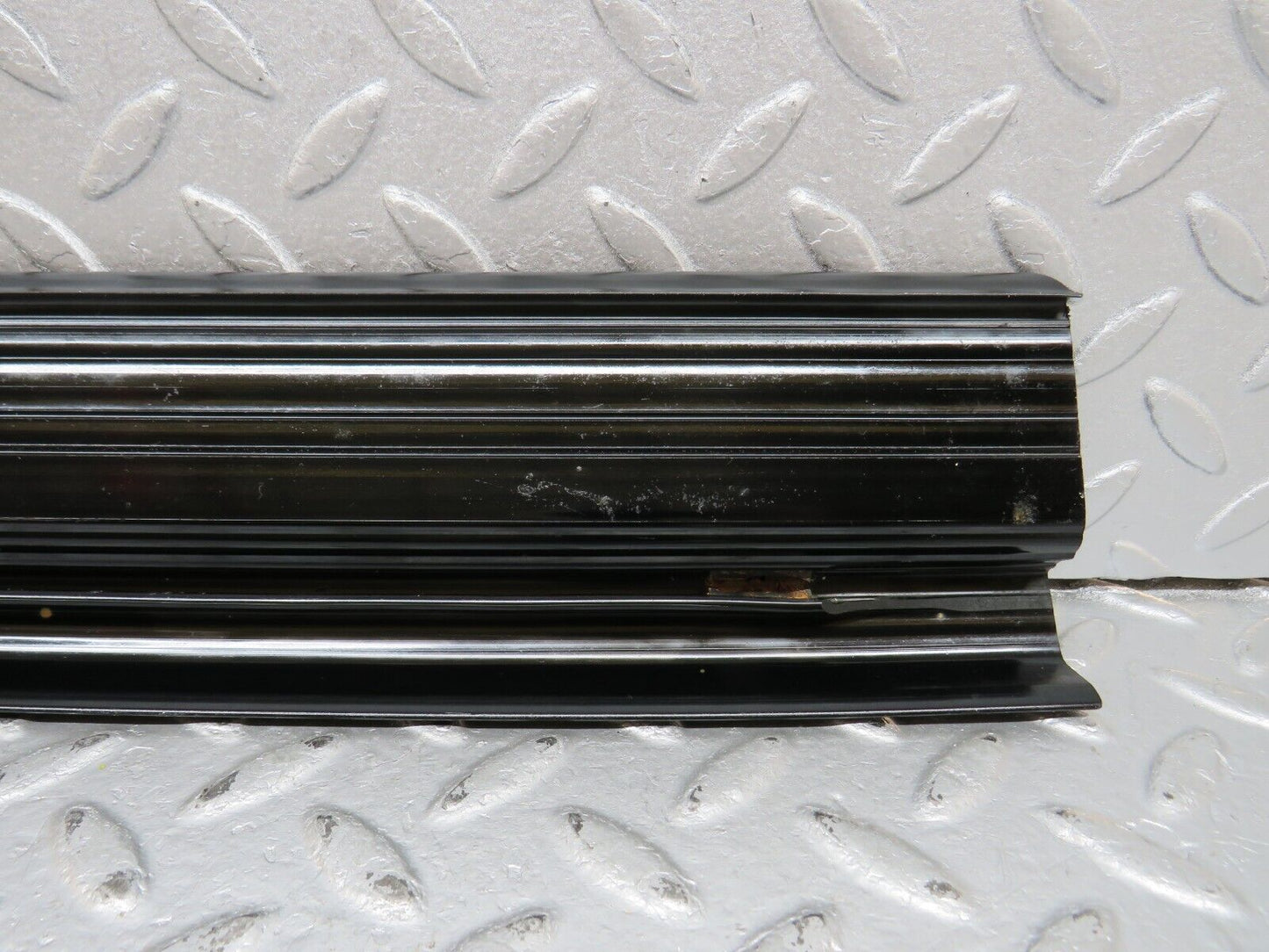 40633 Mercedes-Benz W123 300D Rear Right Door Sill Trim Black