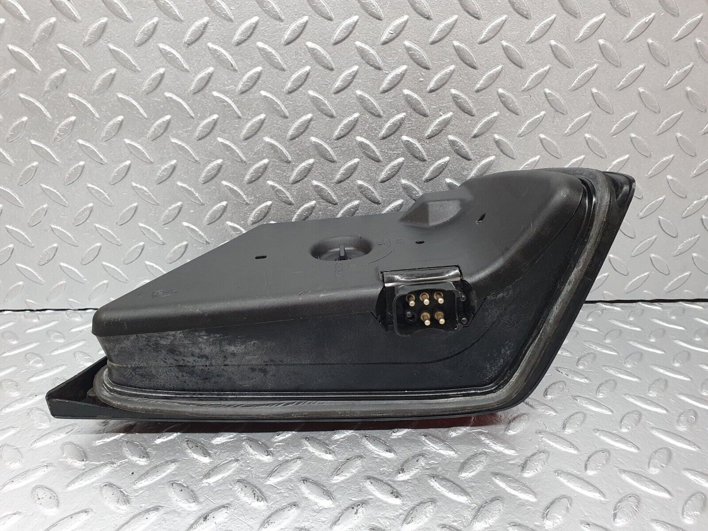 41435 Mercedes-Benz W124 200E Tail Light Left Side Hella 7R0153373