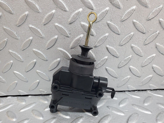 44758 Mercedes-Benz W124 220E Door Lock Vacuum Actuator Front Right