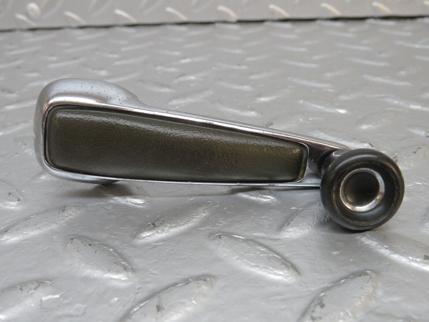 40222 Mercedes-Benz W110 230 Window Lifter Crank Handle