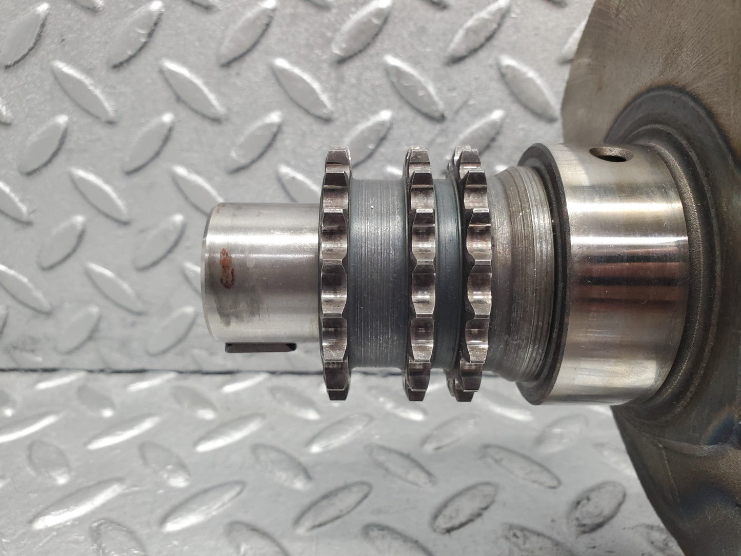 W124 Wagon crankshaft used OEM