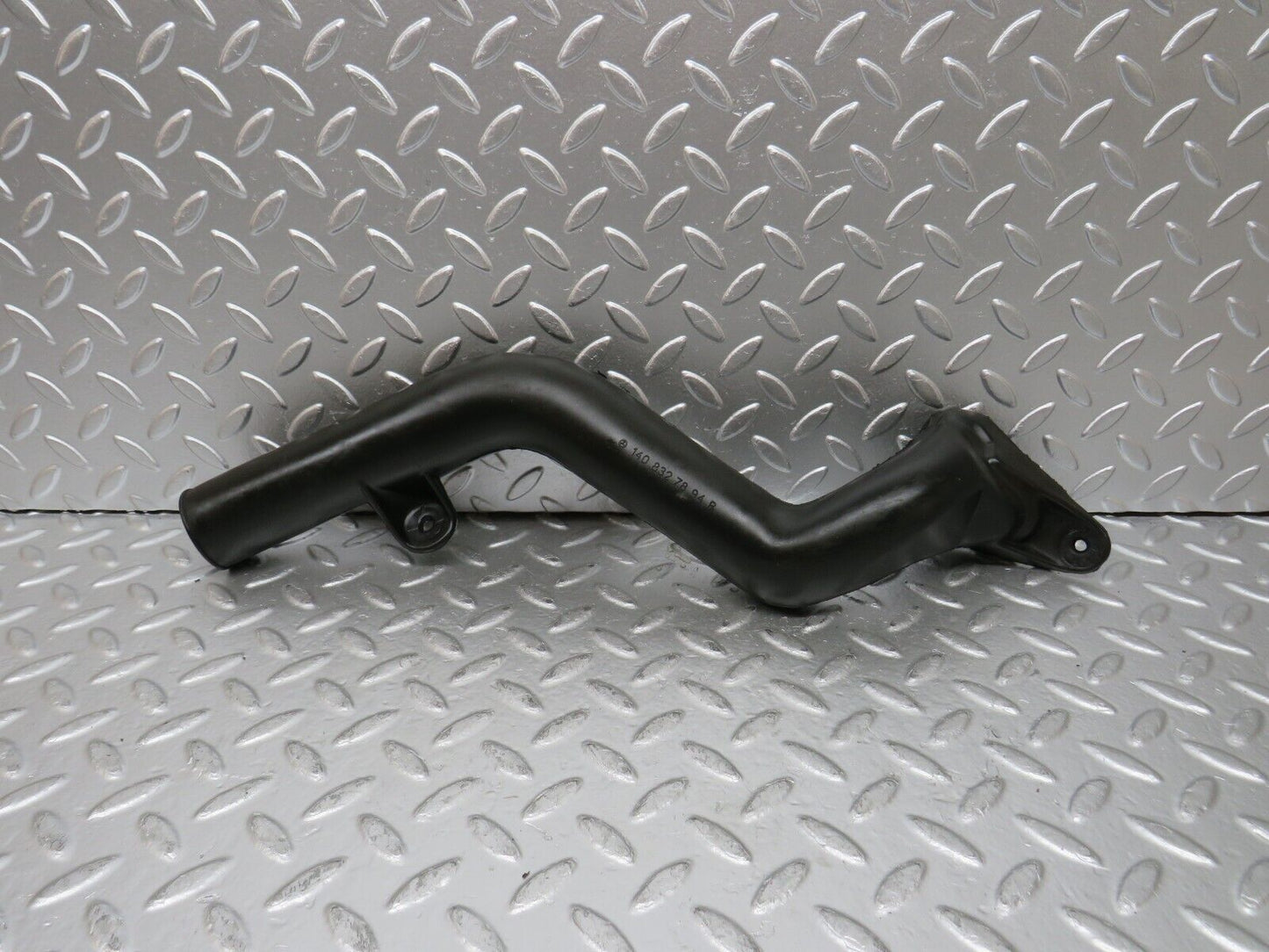 25004 Mercedes-Benz W140 S320 Engine Bay Water Drain 1408327894