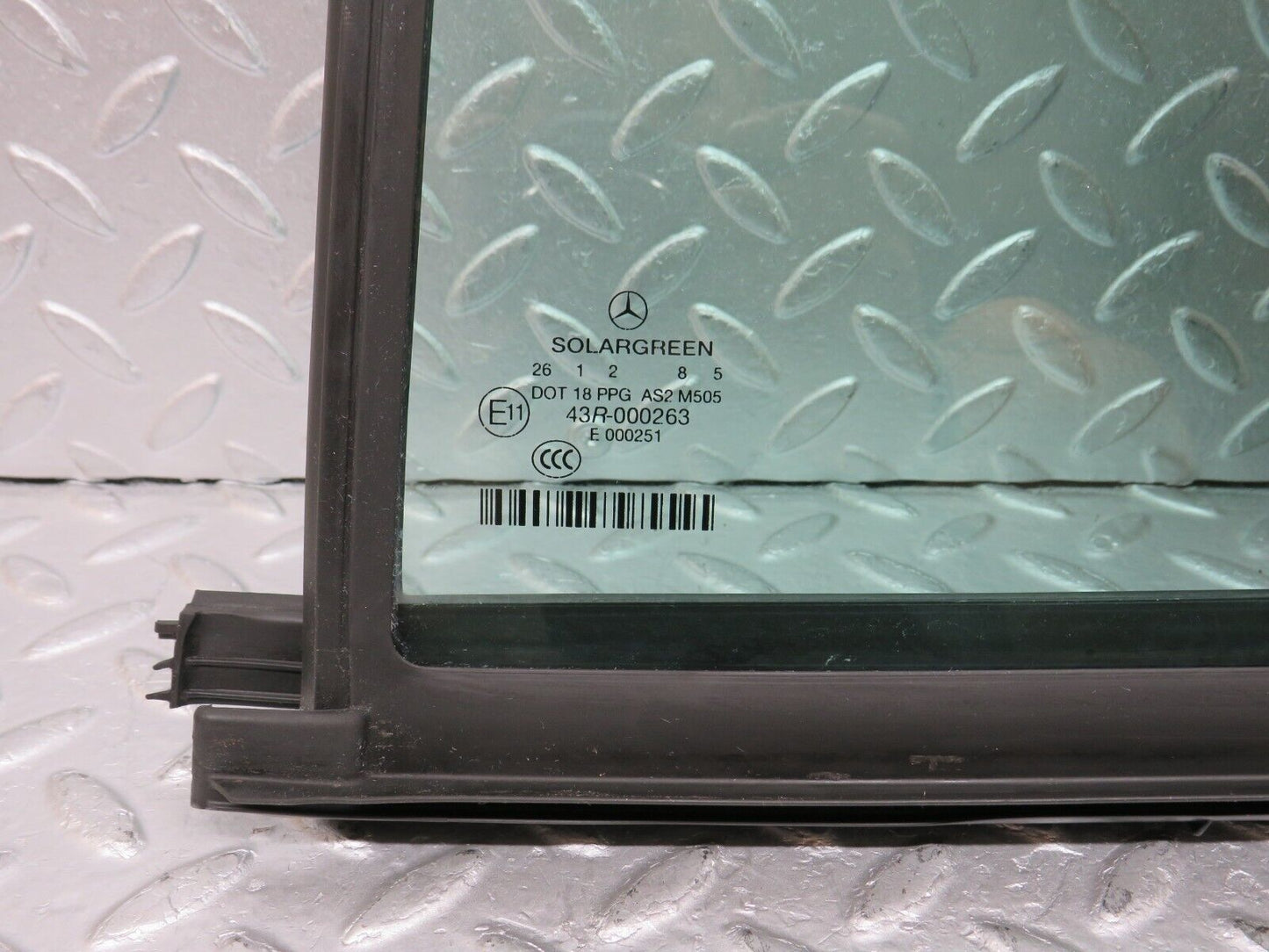 35164 Mercedes-Benz W221 Rear Left Quarter Window Glass 2217350124