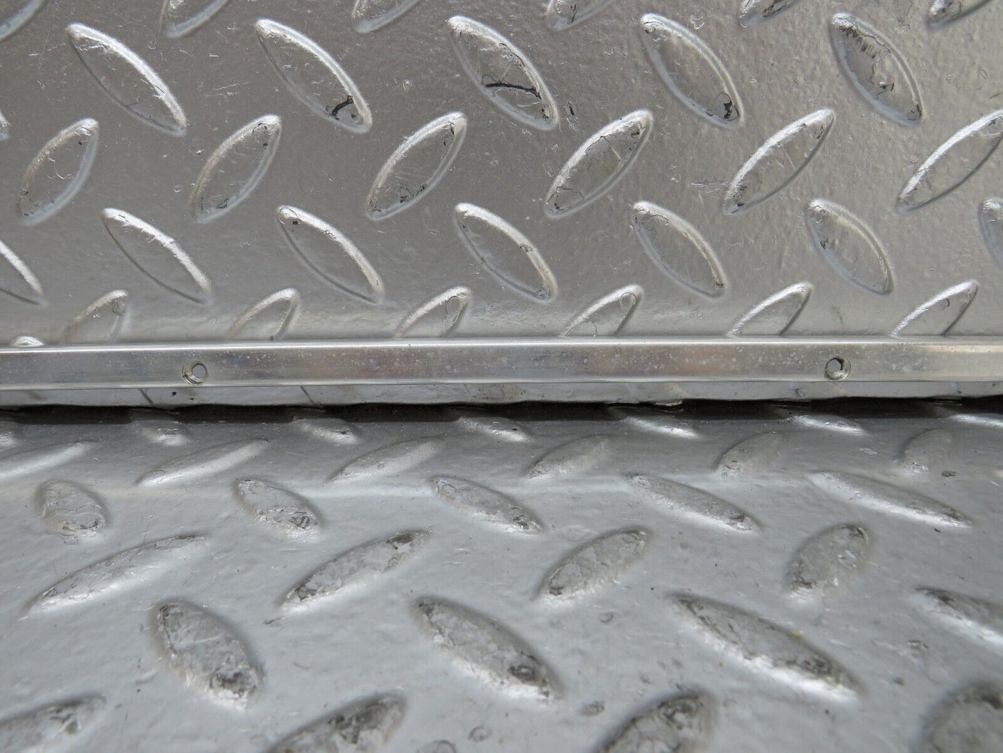 26639 Mercedes-Benz C124 220CE Coupe Sunroof Chrome Trim