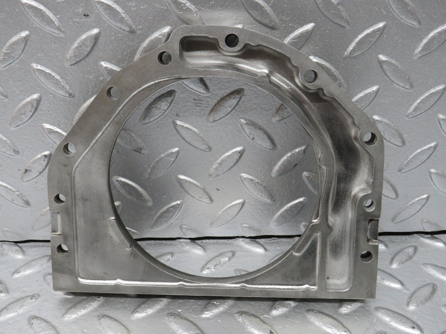 33062 Mercedes-Benz C107 R107 350 V8 Crankshaft Rear Sealing Cover 1160110608