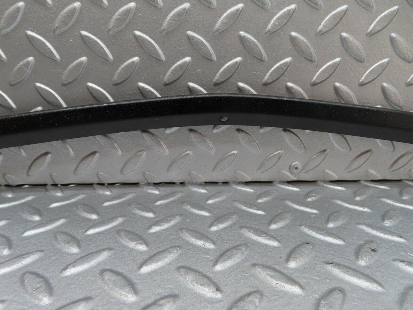 14164 Mercedes-Benz C107 280SLC Front Fender Wing Cross Bar