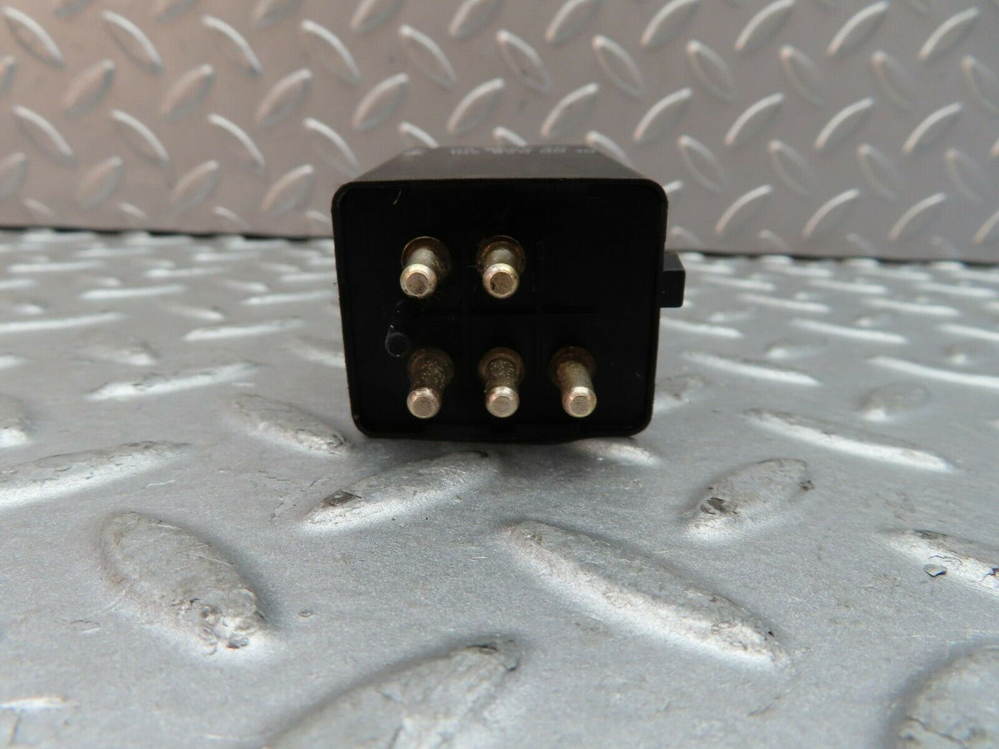 9575 Mercedes-Benz C123 280CE Coupe Rear Heated Window Relay 1078200010