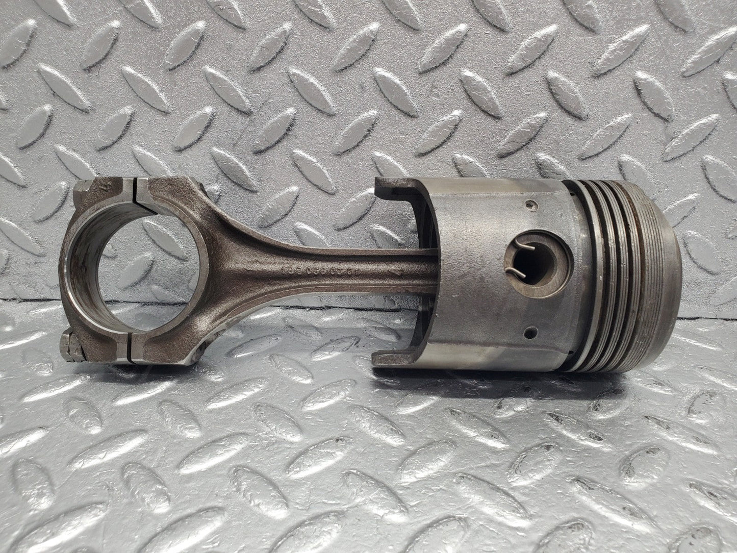 W112 piston with connecting rod used OEM