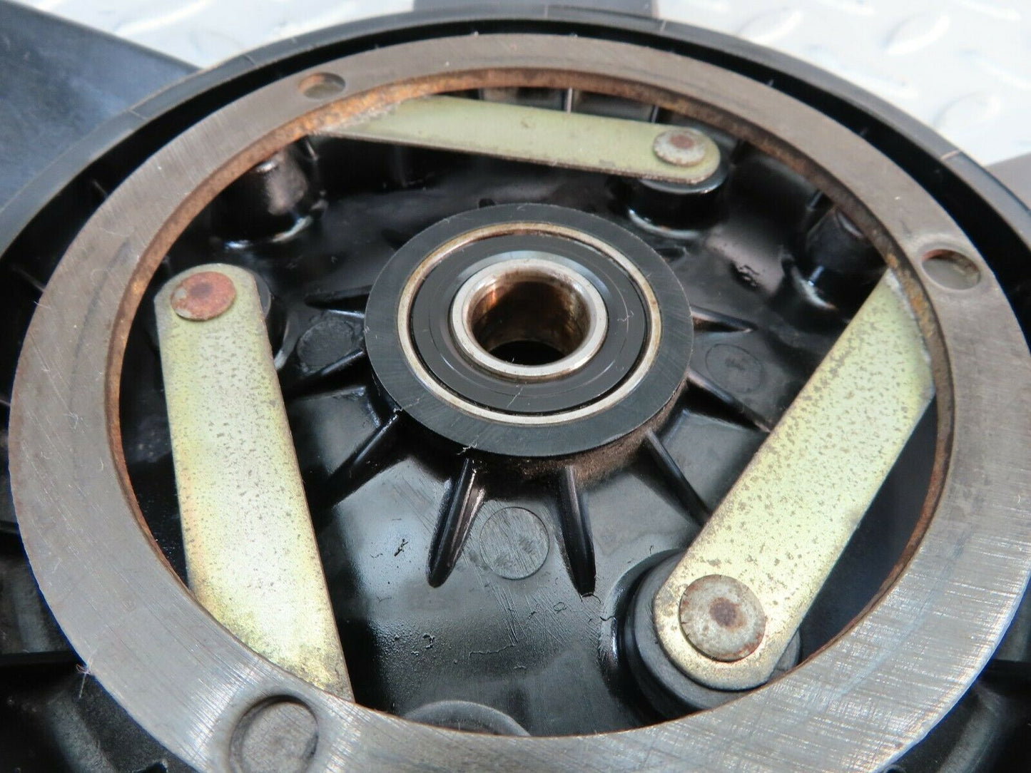 7568 Mercedes-Benz S123 230TE Wagon Engine Cooling Fan 1022050306