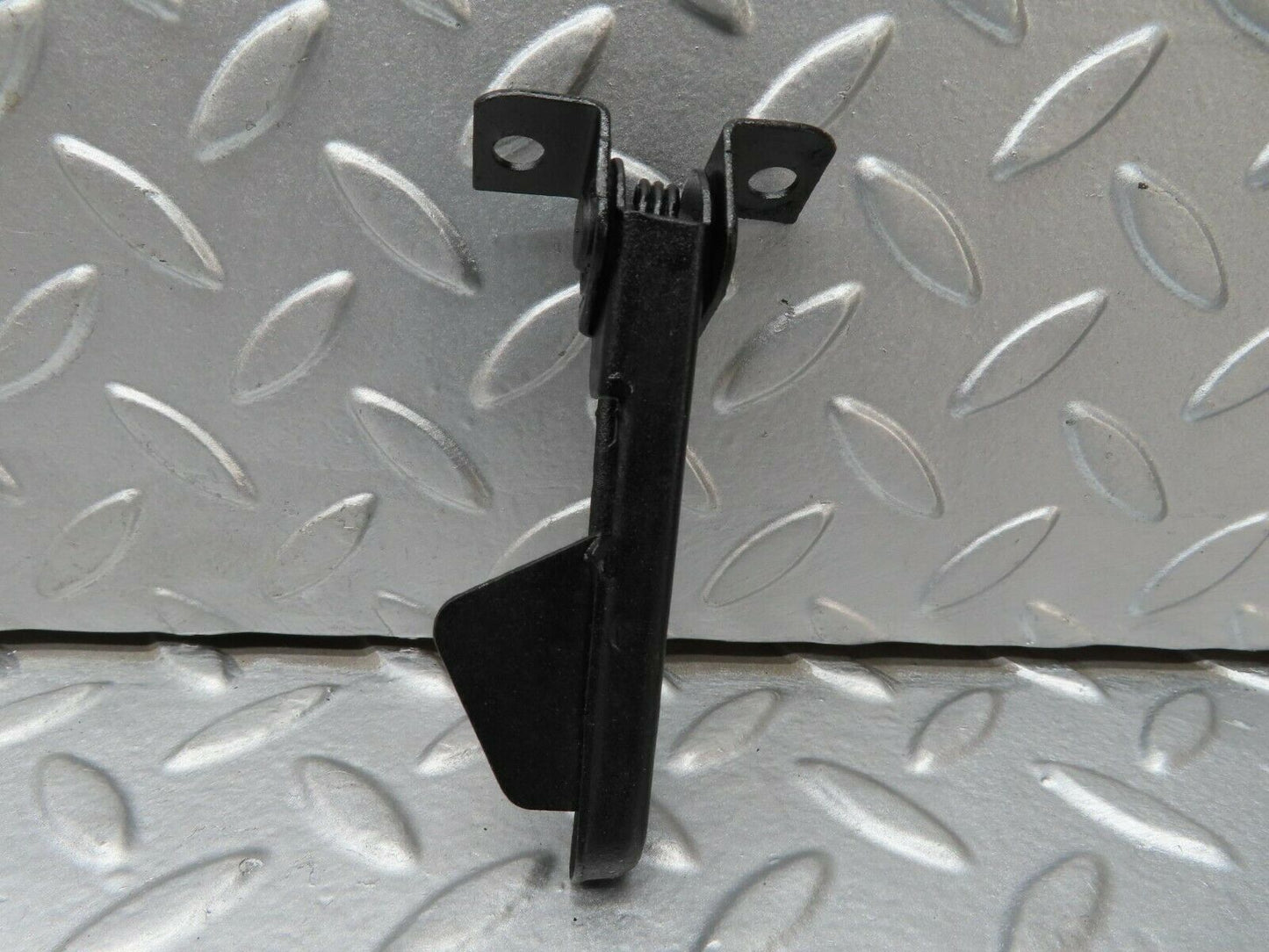 15564 Mercedes-Benz R107 450SL Bonnet Safety Latch