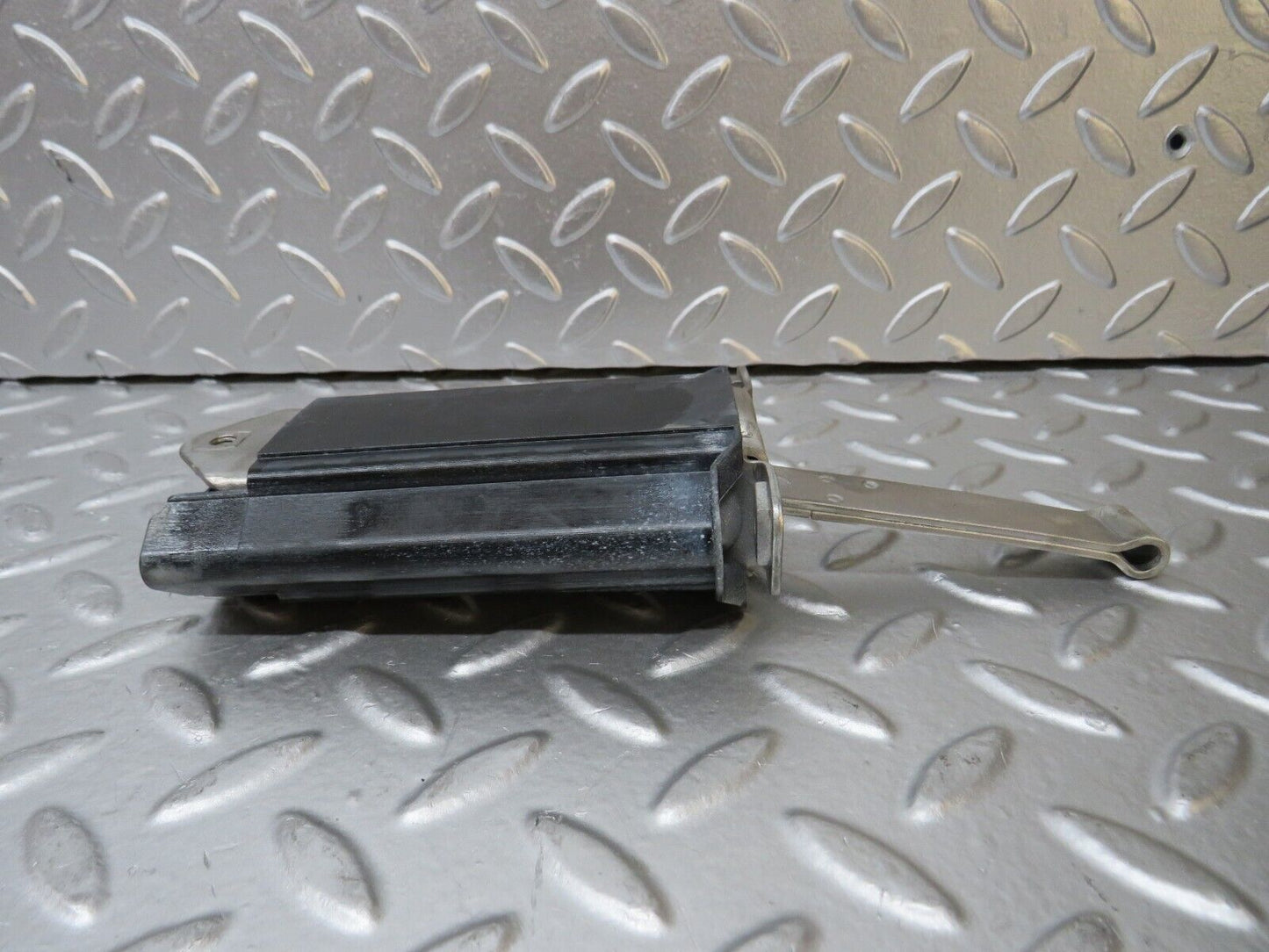 30264 Mercedes-Benz W124 230E Door Safety Check Strap