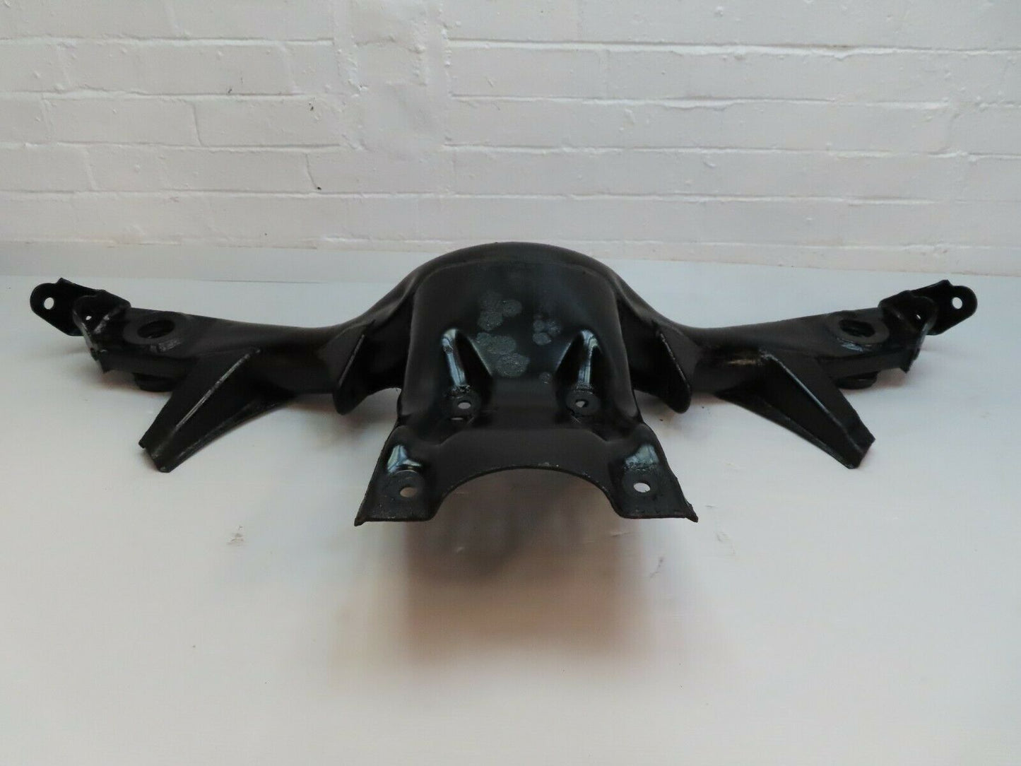 5508 Mercedes-Benz R107 350SL Rear Subframe Axle Carrier