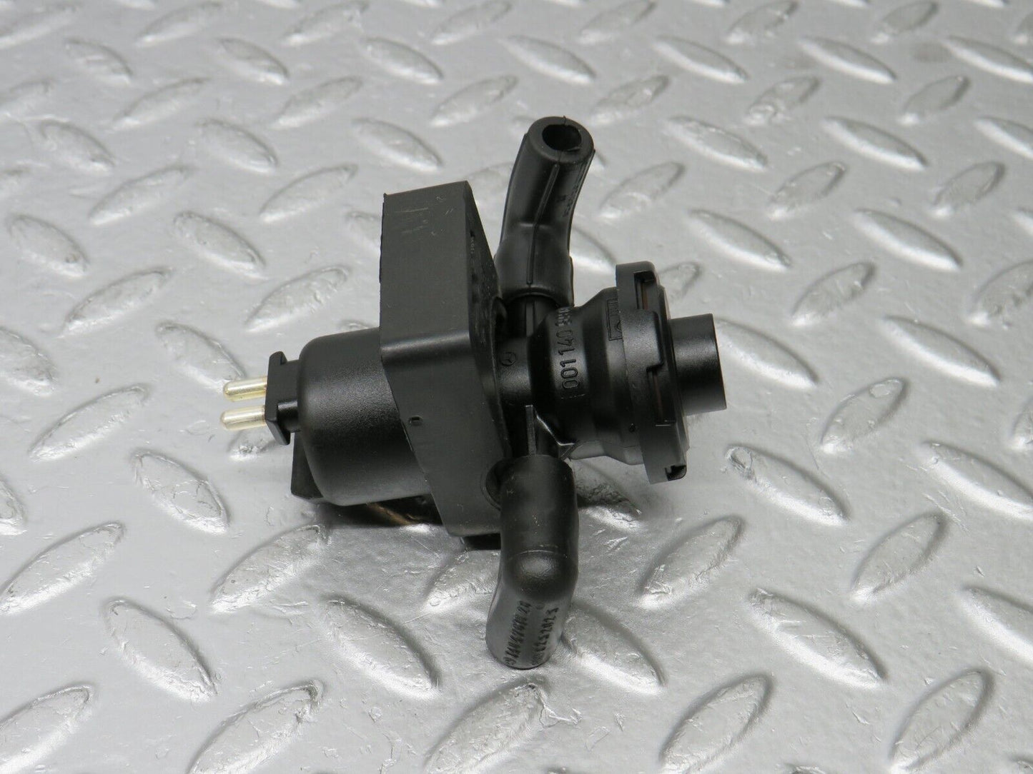 38326 Mercedes-Benz R129 280SL Coupe Fuel Regeneration Valve 0011409960 1201411240