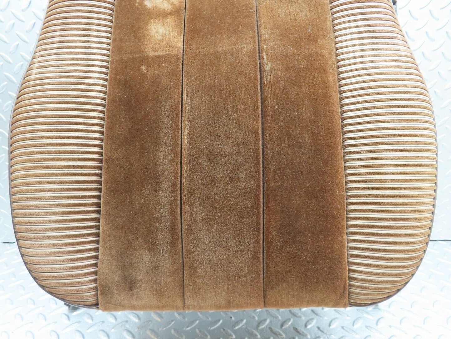 18470 Mercedes-Benz C107 380SLC Front Right Seat Bottom Brown