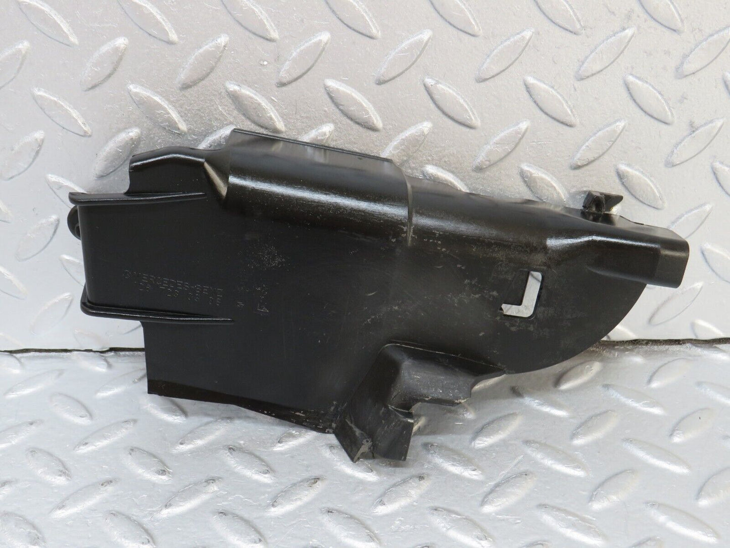 36035 Mercedes-Benz W126 420SE Front Left Door Lock Inner Cover 1267230308