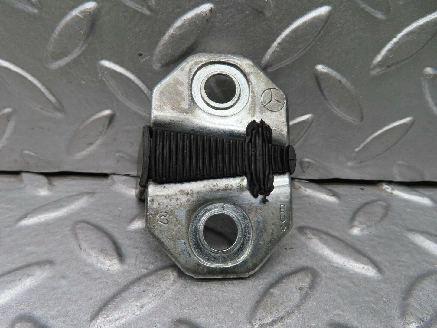 14883 Mercedes-Benz W140 S320 Door Lock Latch Left Side