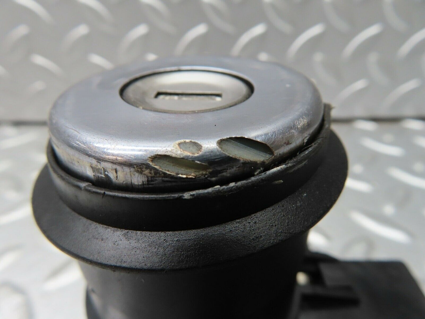 19514 Mercedes-Benz C140 CL420 Coupe Trunk Lock No Key 1408202610