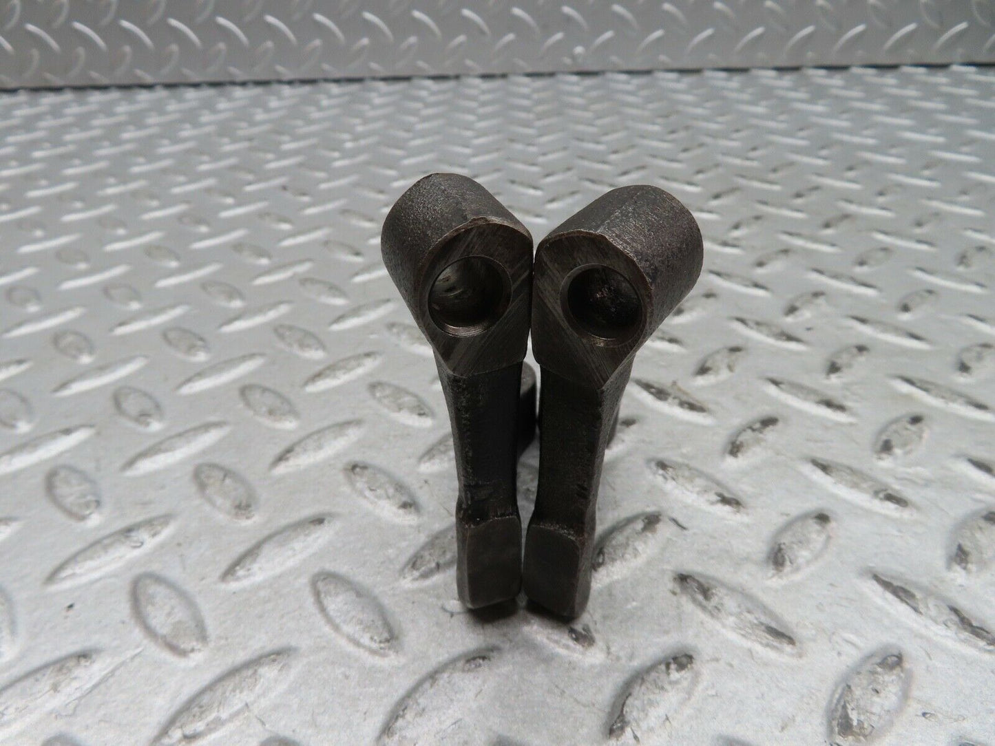 17873 Mercedes-Benz W116 450SEL Engine Mount Bracket Pair 1160110995