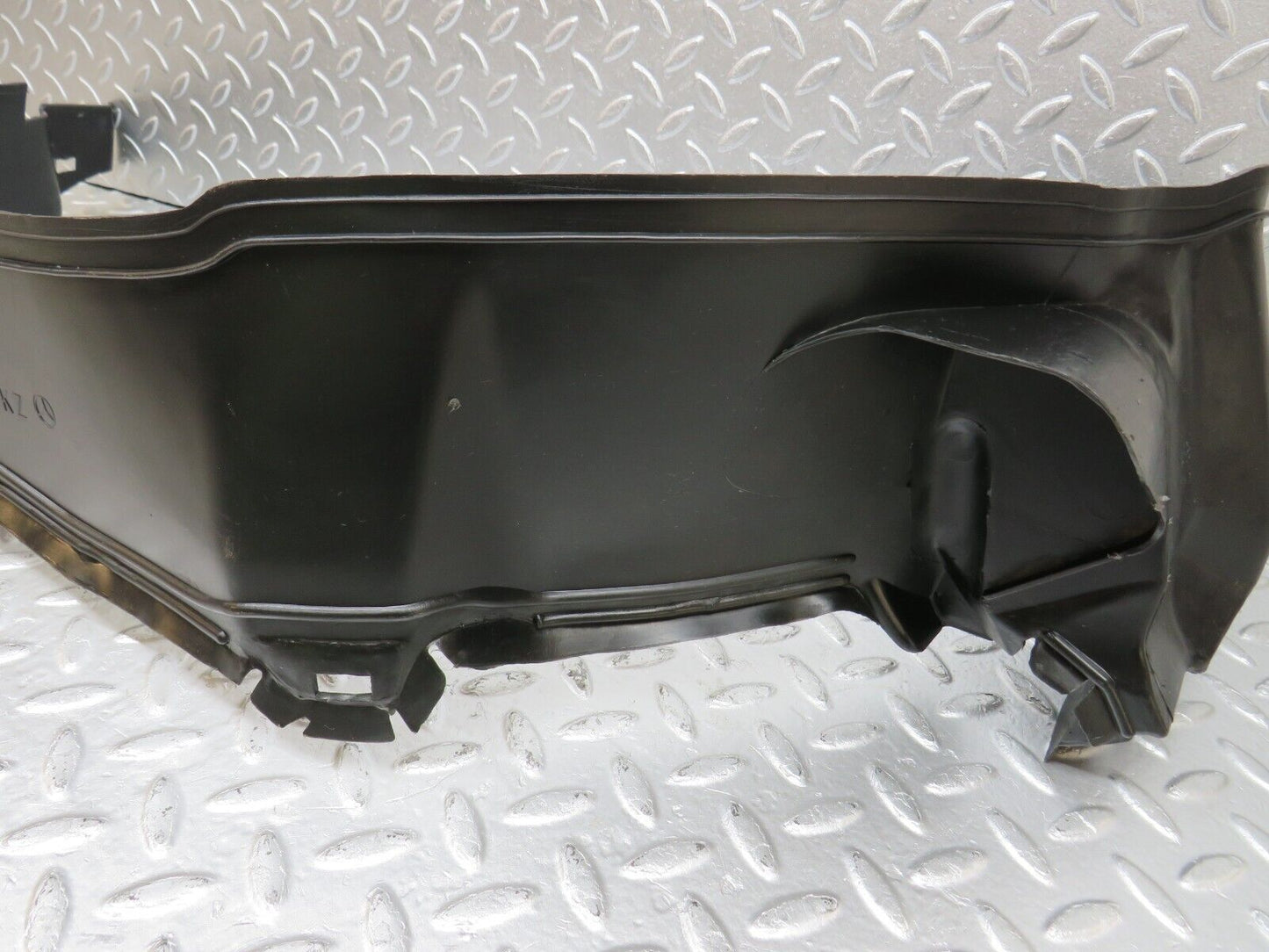 34257 Mercedes-Benz W201 190E Inner Mudguard Panelling Front Right 2018840235