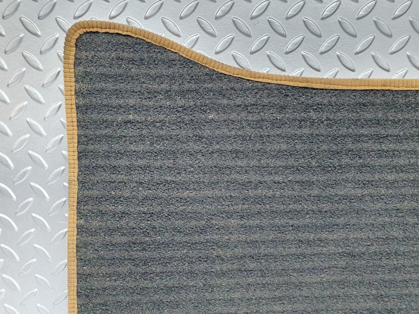 41700 Mercedes-Benz W124 200E Front Left Floor Carpet
