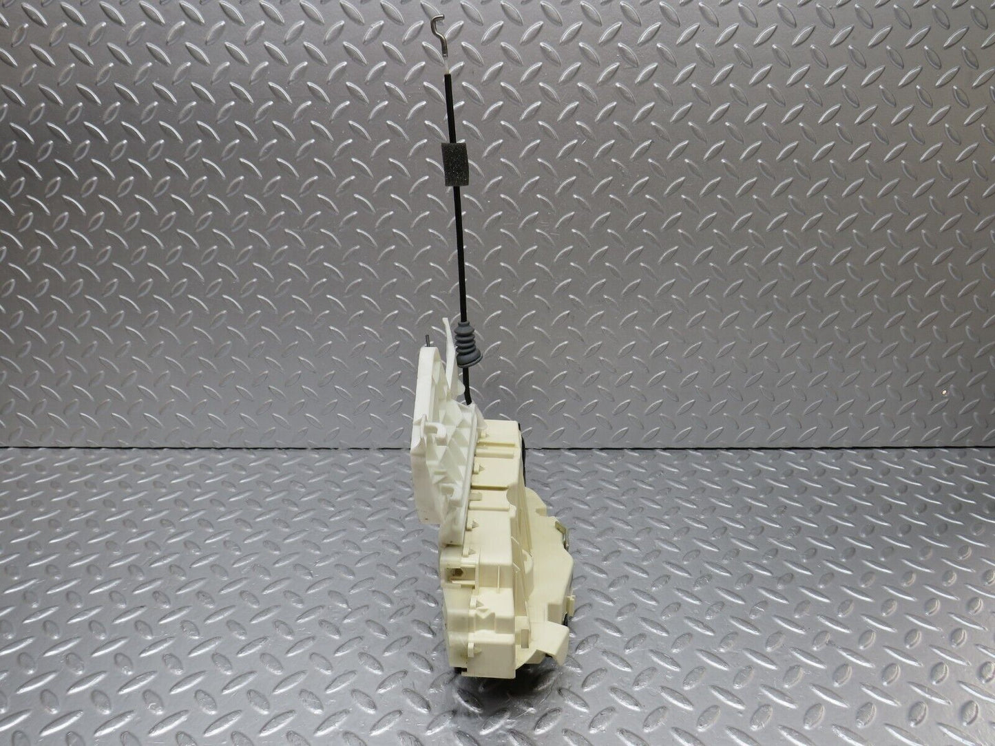 35237 Mercedes-Benz W221 Rear Left Door Lock Mechanism 2217302735