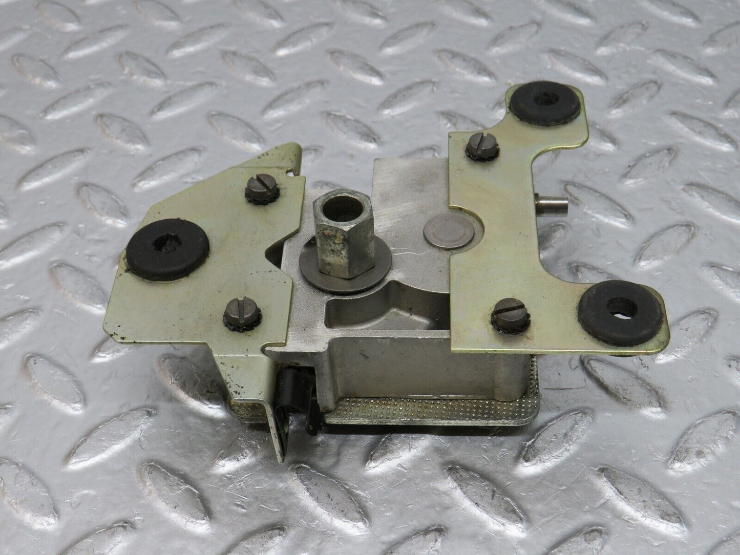 32253 Mercedes-Benz C107 350SLC Coupe Power Sunroof Mechanism