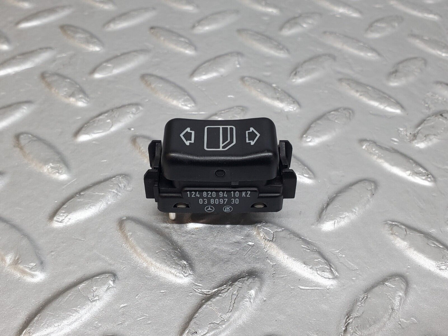 44713 Mercedes-Benz W124 220E Electric Window Switch Right Side 1248209410