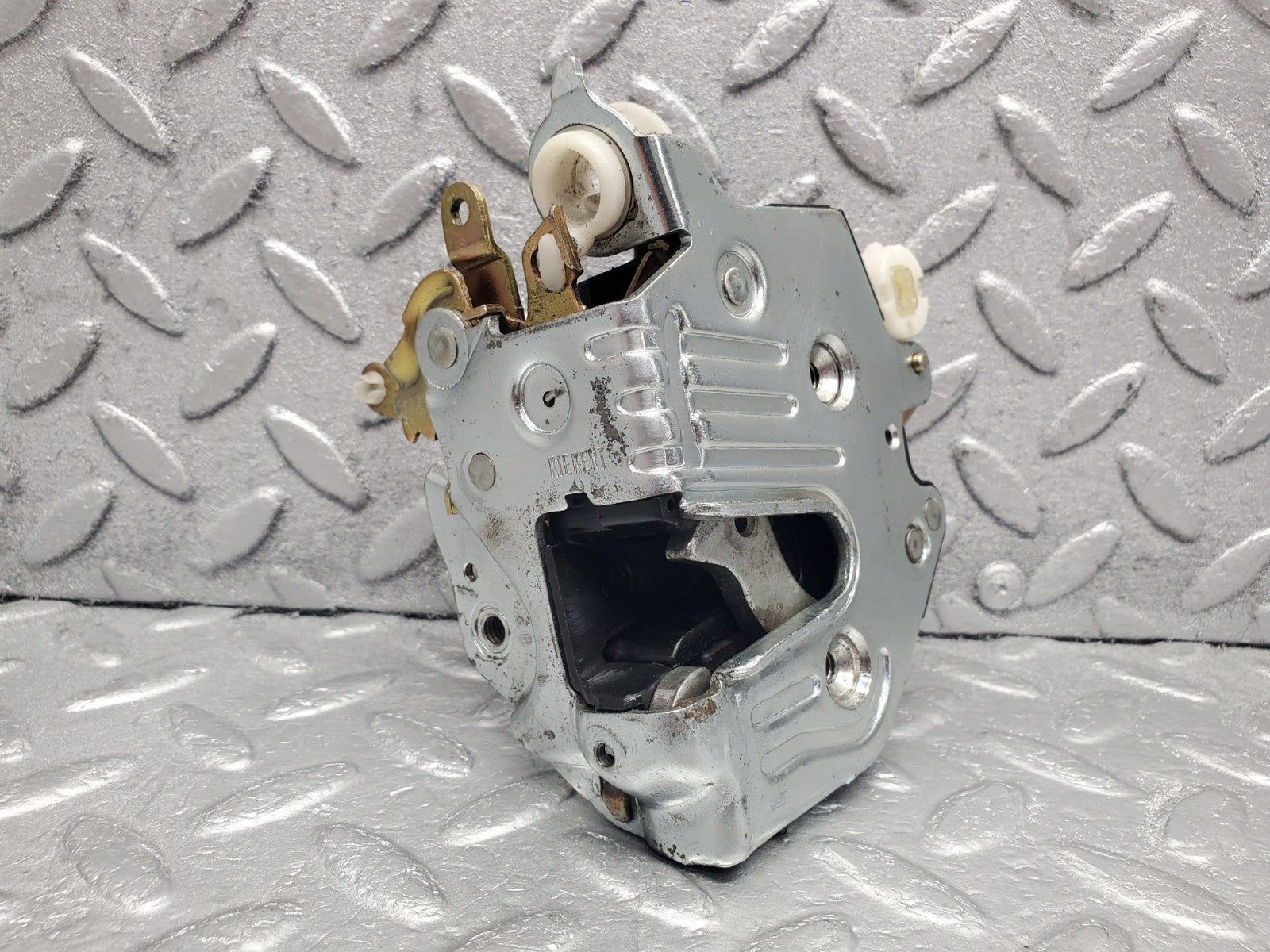 W201 Baby Benz front right door lock mechanism used OEM