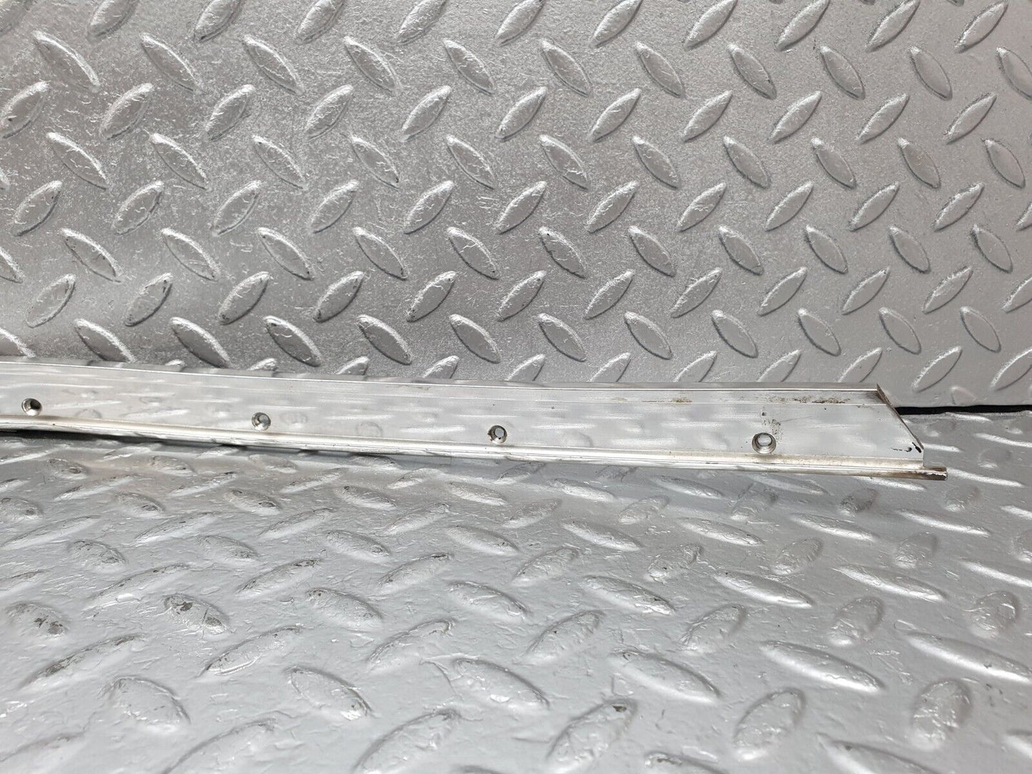 44200 Mercedes-Benz C123 230CE Coupe Chrome Roof Trim Cladding Right Side