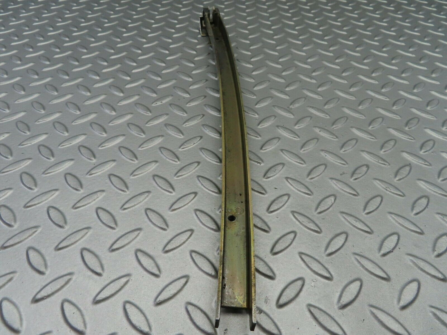6838 Mercedes-Benz C107 350SLC Coupe Front Left Window Channel