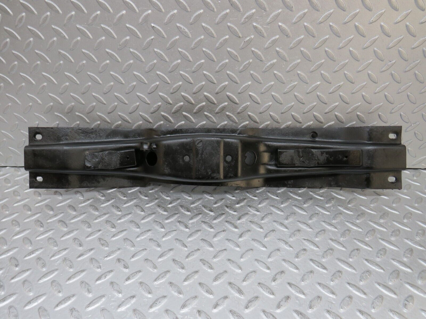 37362 Mercedes-Benz W109 300SEL Gearbox Mount Bracket 1089870740
