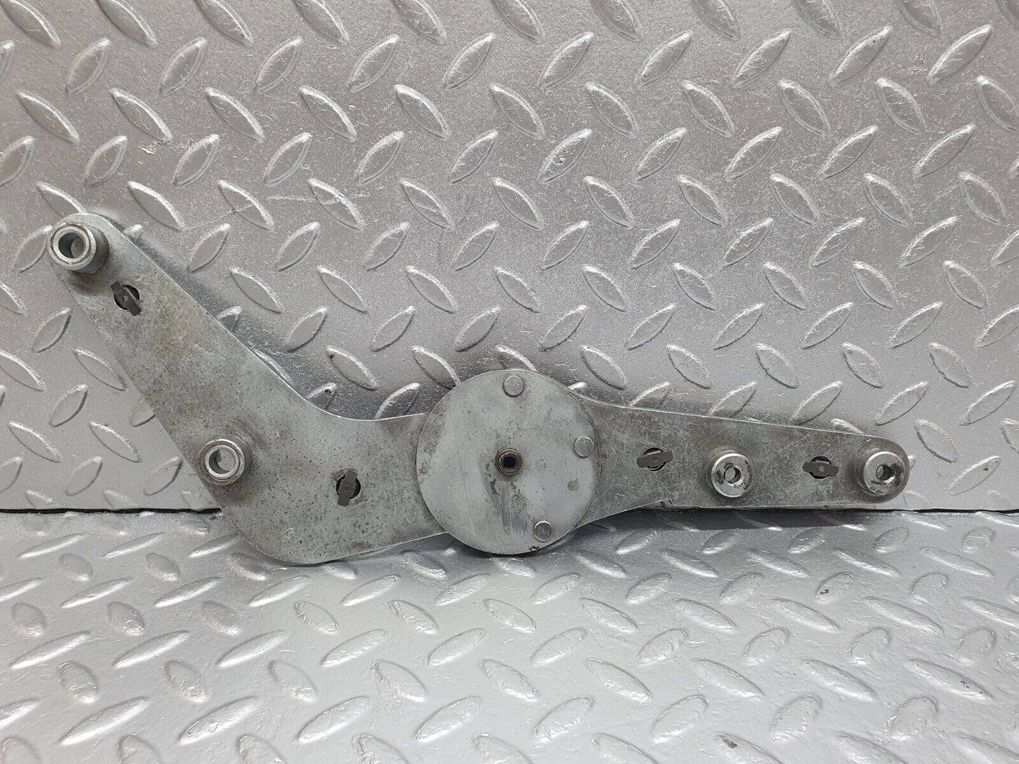 43331 Mercedes-Benz W108 280SE Front Right Seat Hinge Pair With Rod 0009106586 0009106485