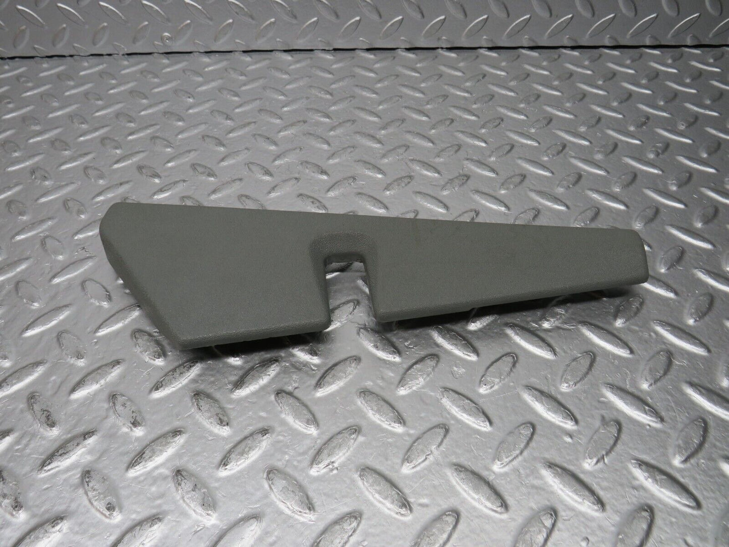 30451 Mercedes-Benz W124 230E Front Right Driver Seat Trim Grey 1249190220