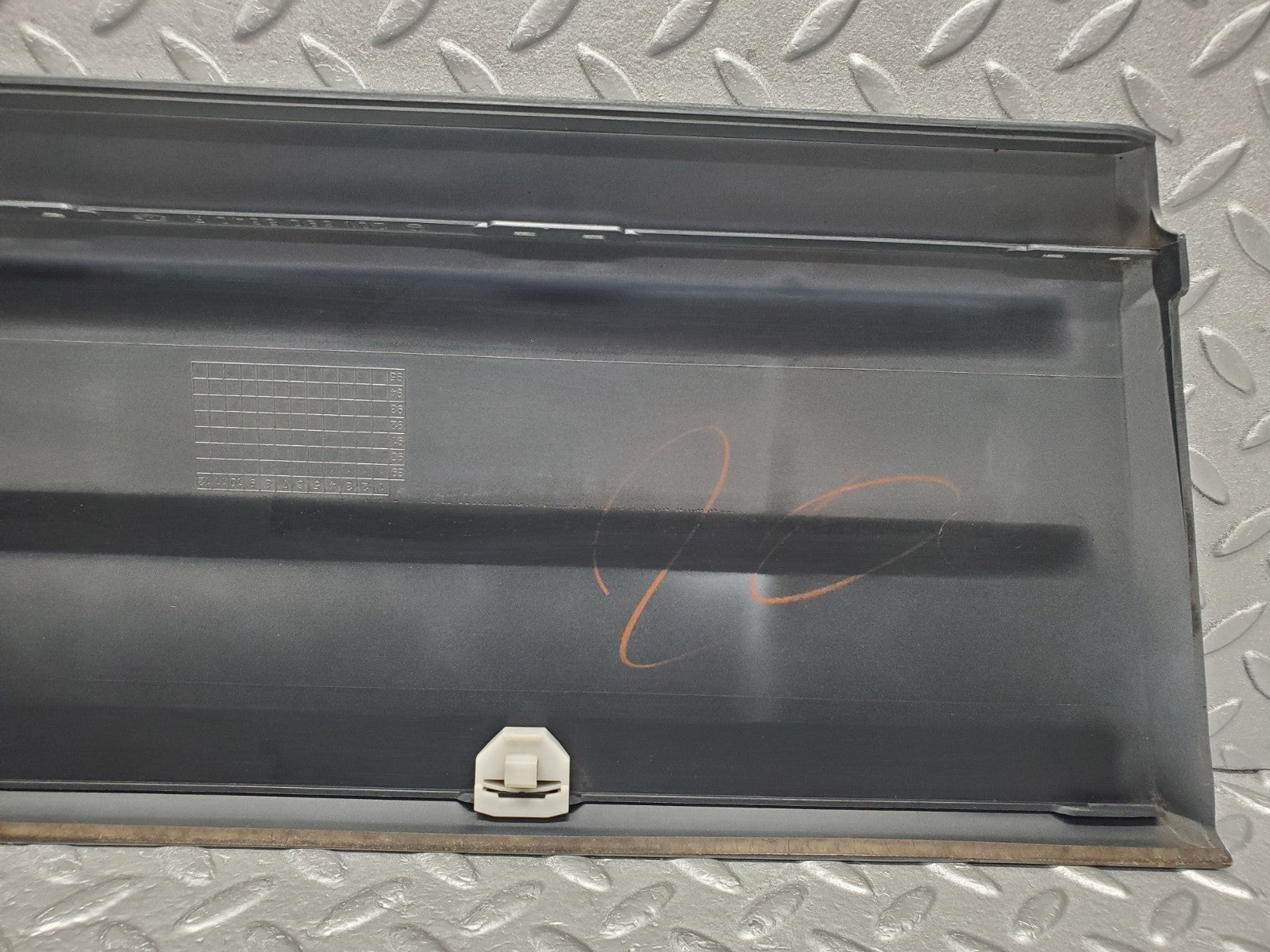 W201 Baby Benz front right door moulding trim used OEM