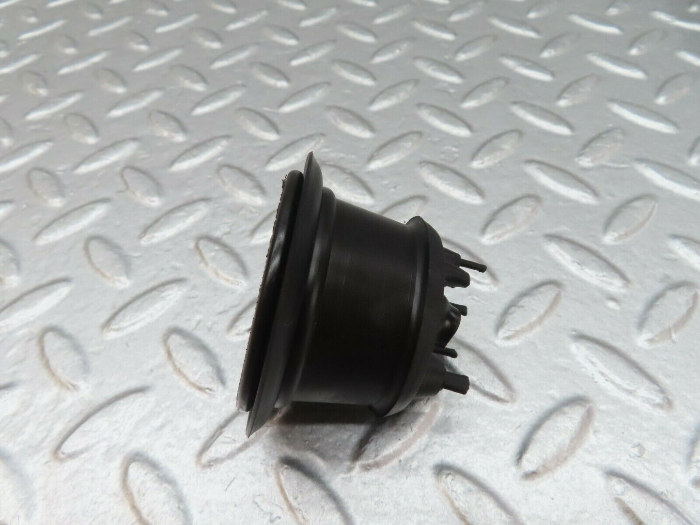 17960 Mercedes-Benz W123 200 Firewall Rubber Grommet 1239971181