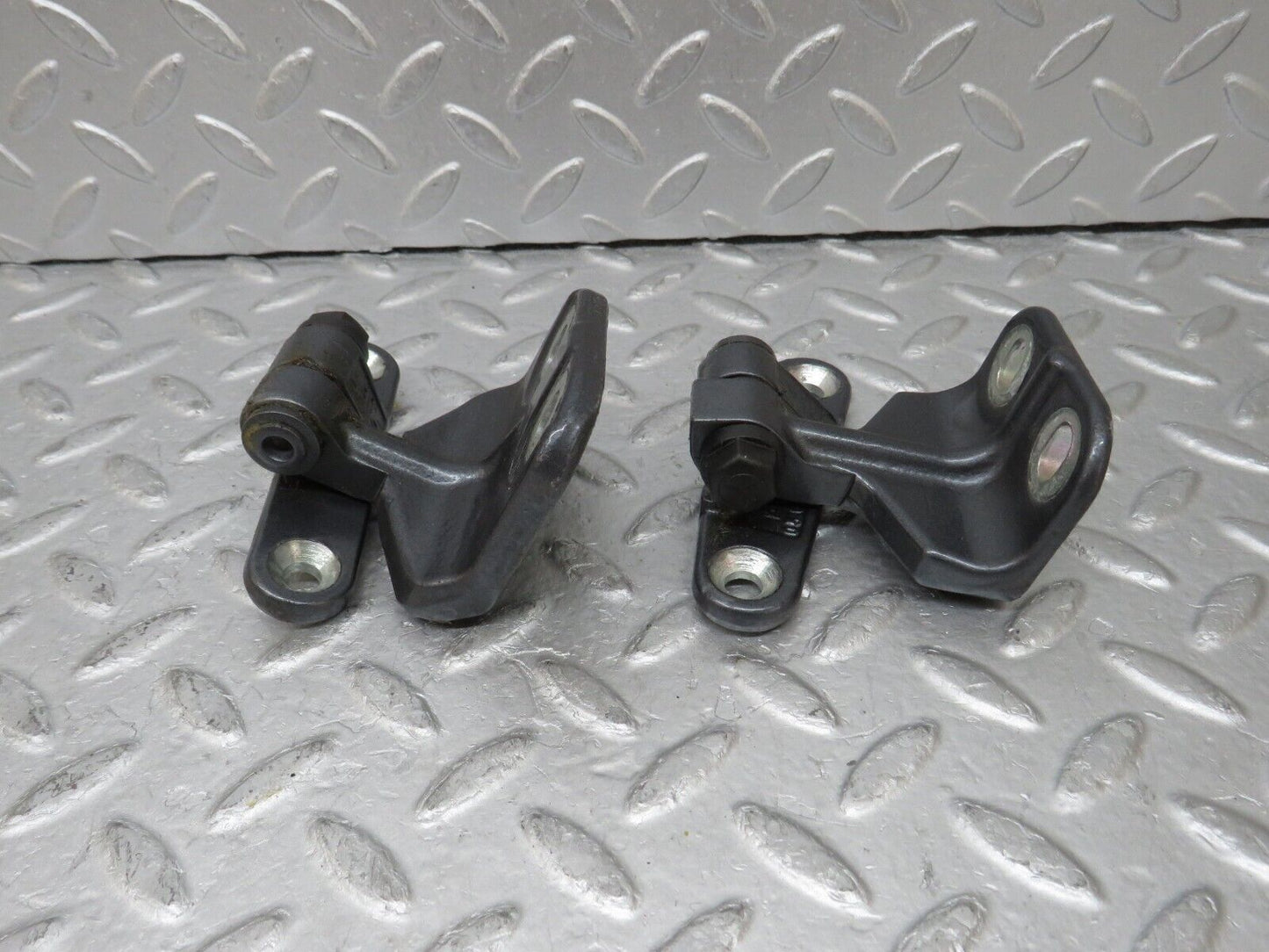 35269 Mercedes-Benz W221 Rear Left Door Hinge