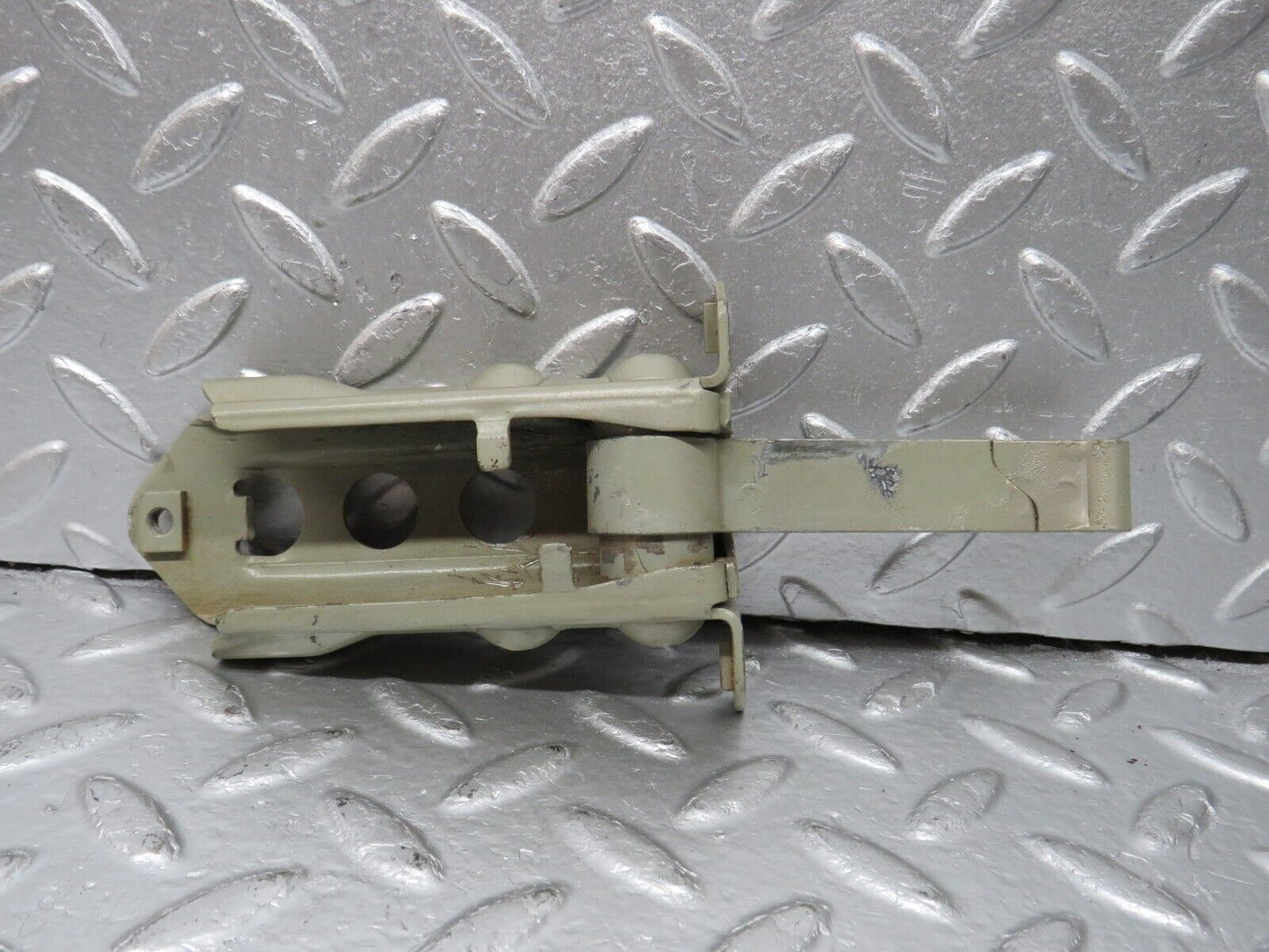 33689 Mercedes-Benz W201 190E  Door Safety Check Strap