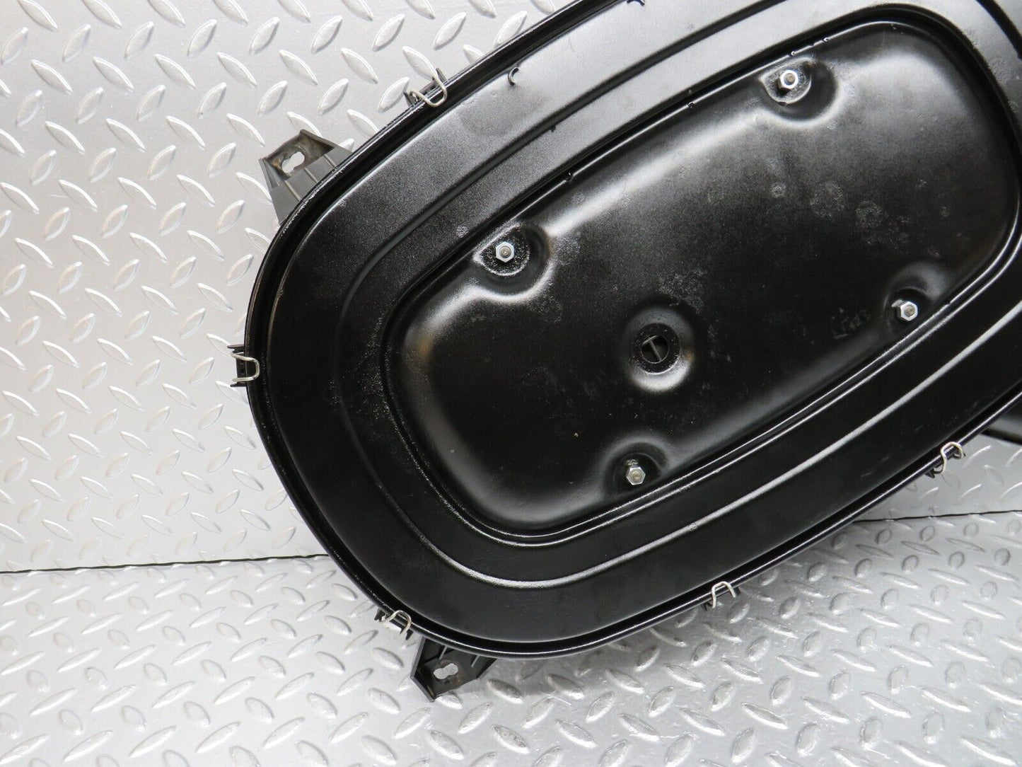 30362 Mercedes-Benz W124 230E Air Filter Box Housing 0150948802 1020941687