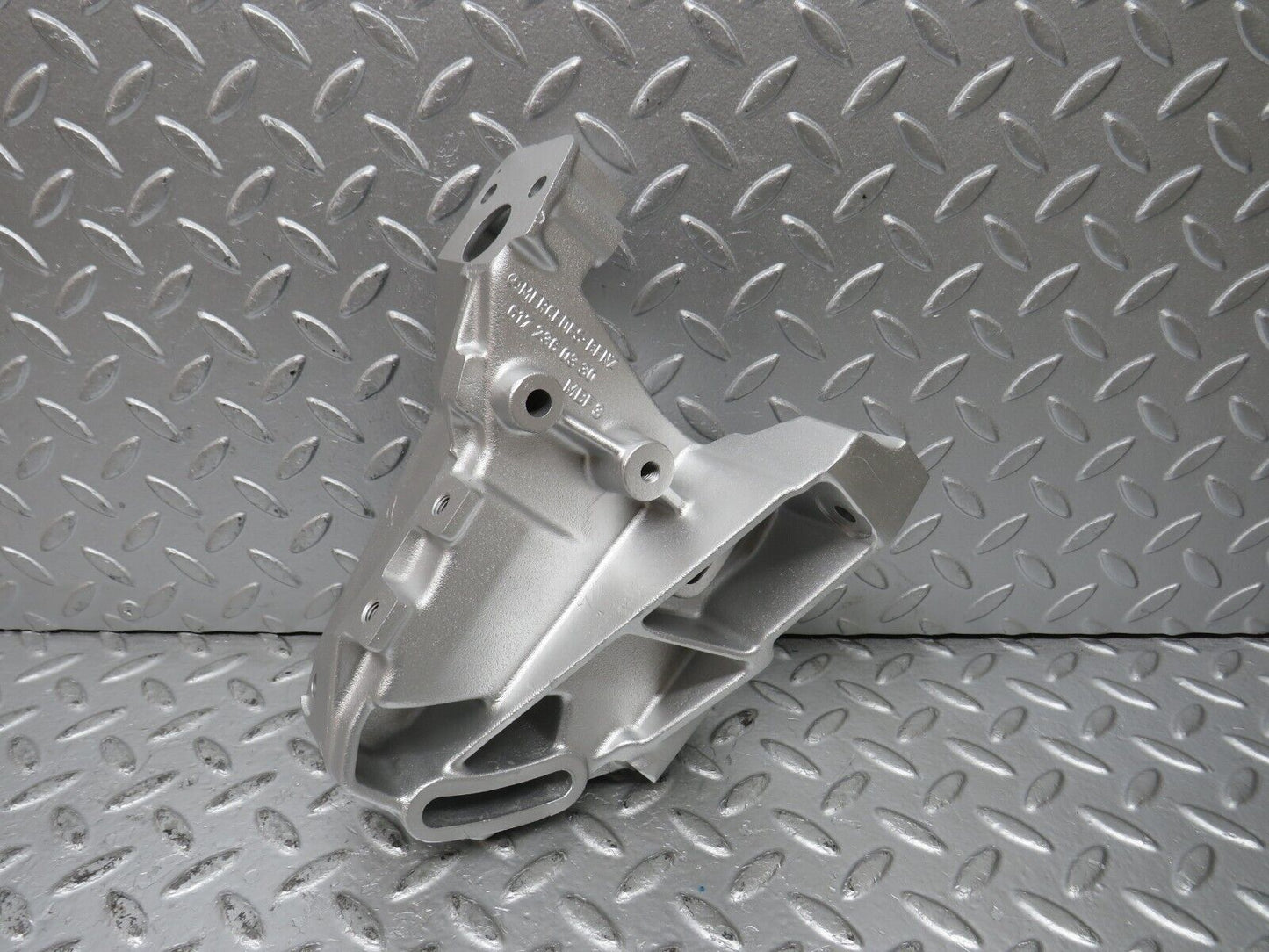 32911 Mercedes-Benz W123 300D Power Steering Pump Bracket 6172360330