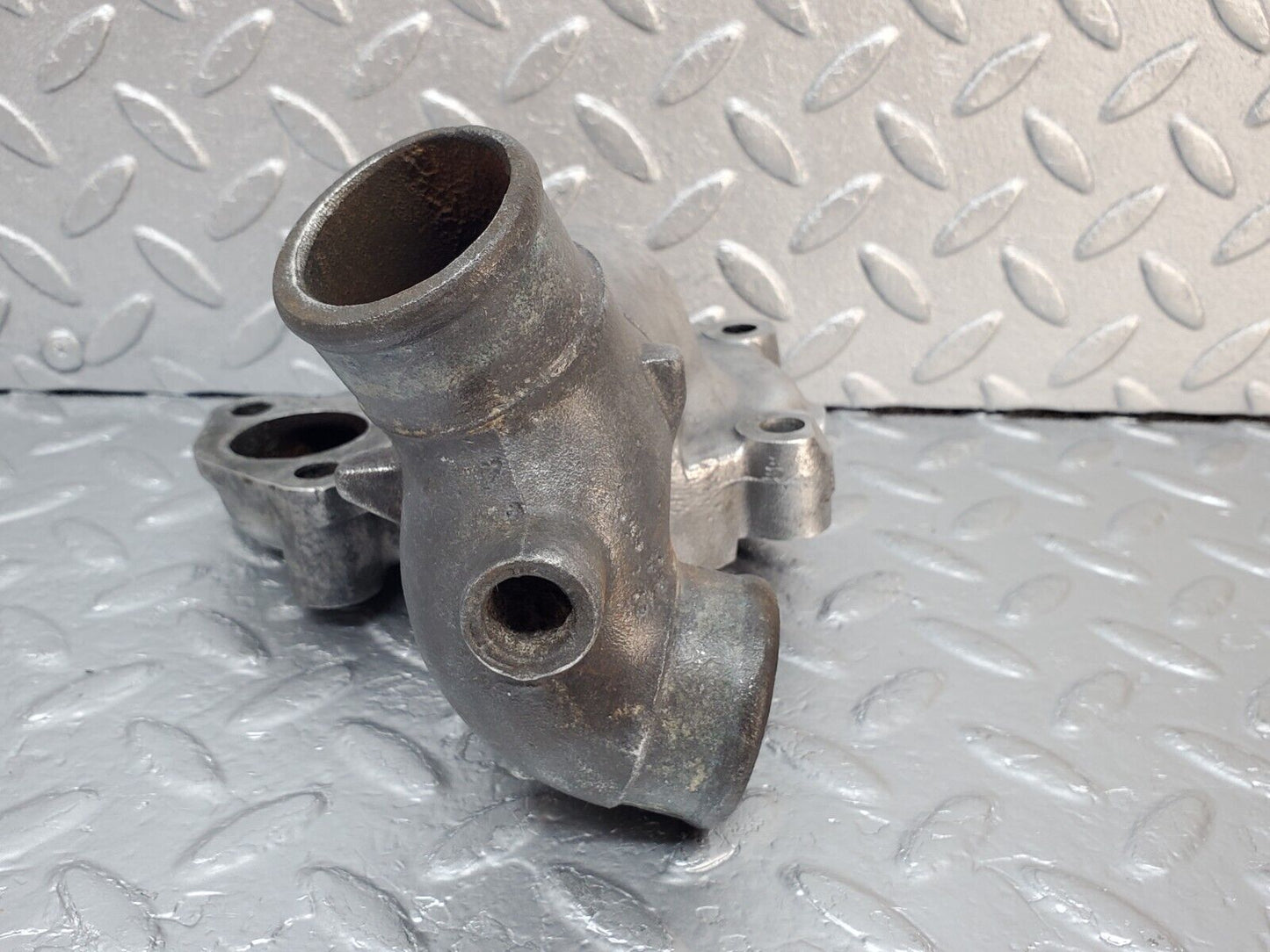 45358 Mercedes-Benz 280E M110.983 Water Pump Housing 1102010301