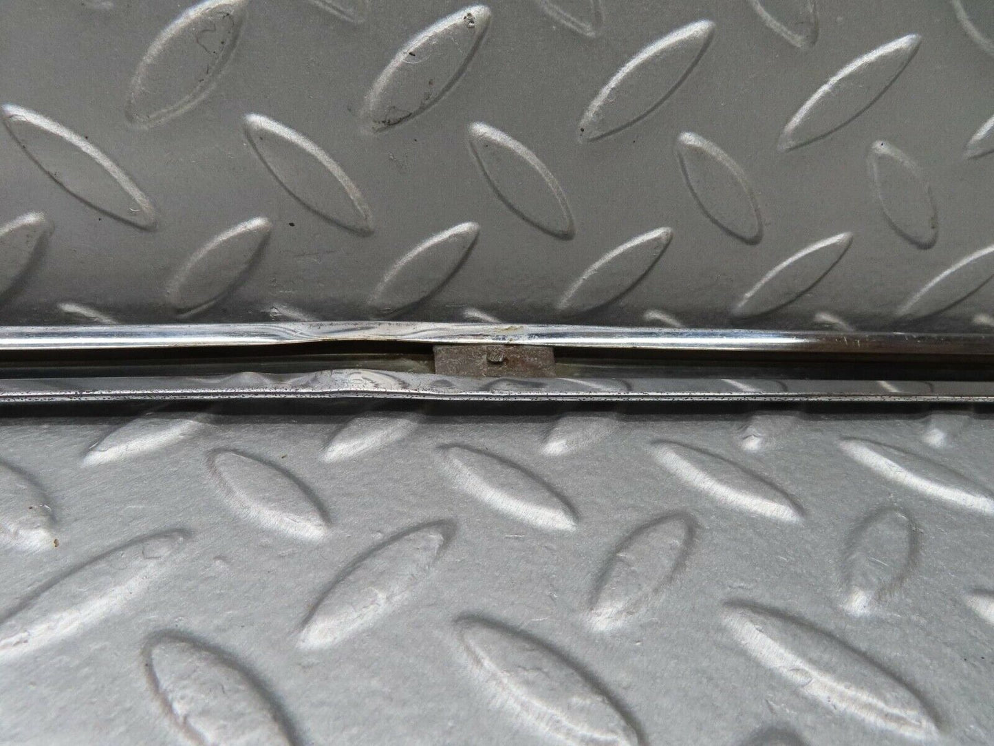 12702 Mercedes-Benz W111 220SE Rear Right Top Fender Wing Chrome Trim