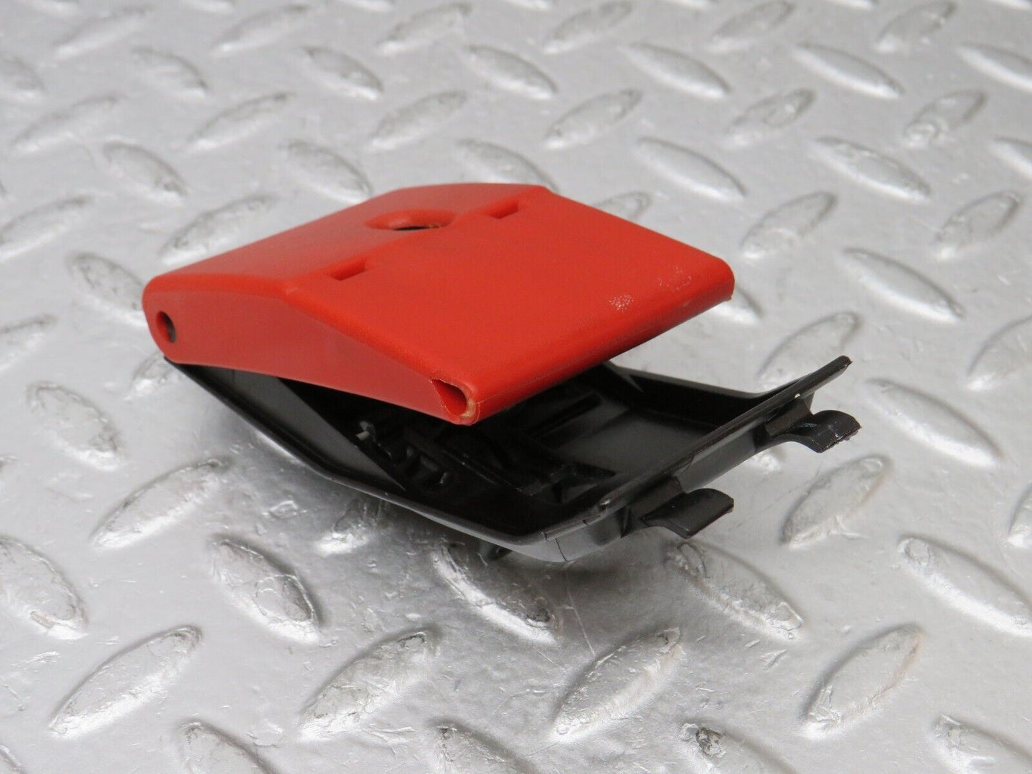 37921 Mercedes-Benz A124 320E Cabriolet Hood Opener Bonnet Opener Release